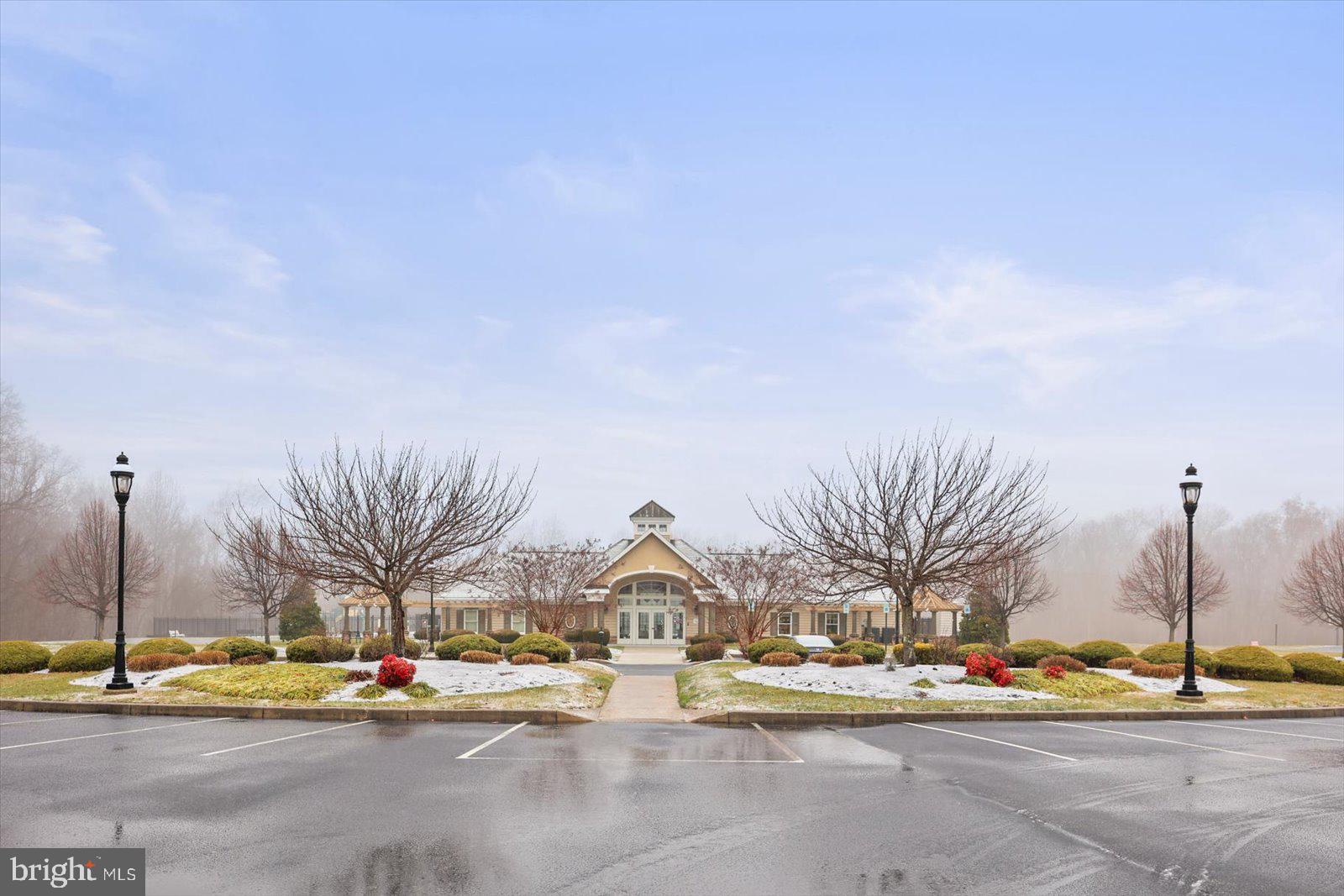 LOGANS RESERVE - Residential