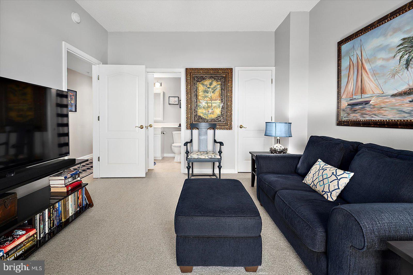 HARBOUR LIGHT CONDOS - Residential