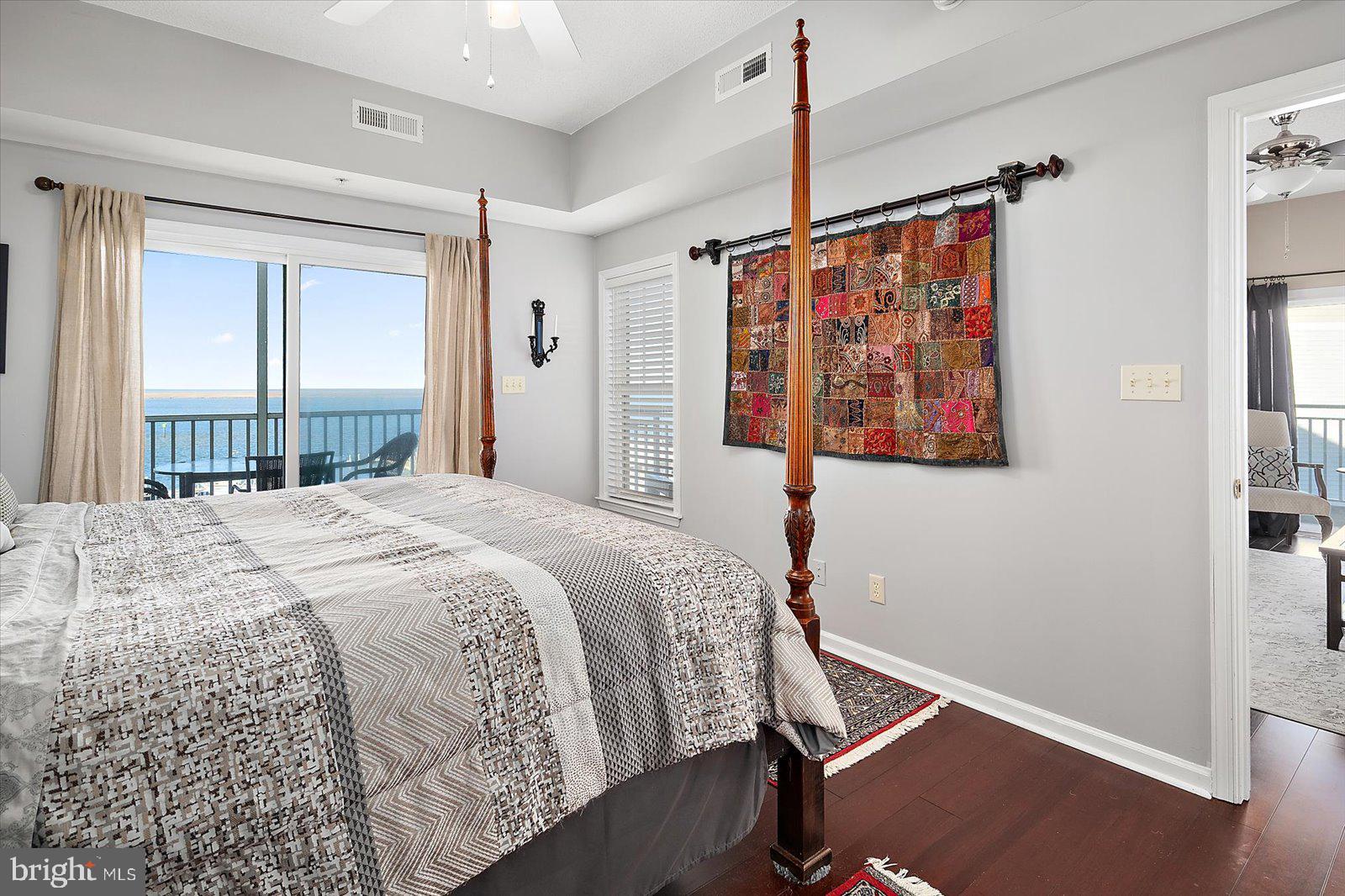 HARBOUR LIGHT CONDOS - Residential