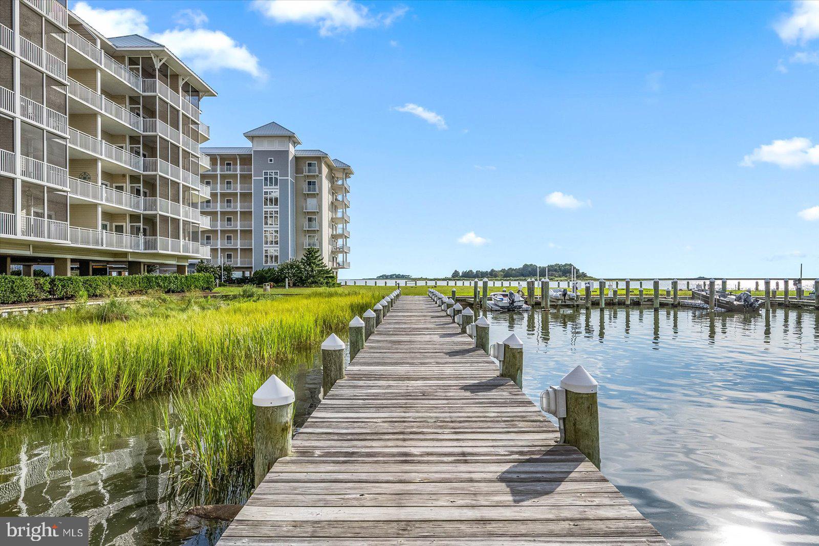 HARBOUR LIGHT CONDOS - Residential