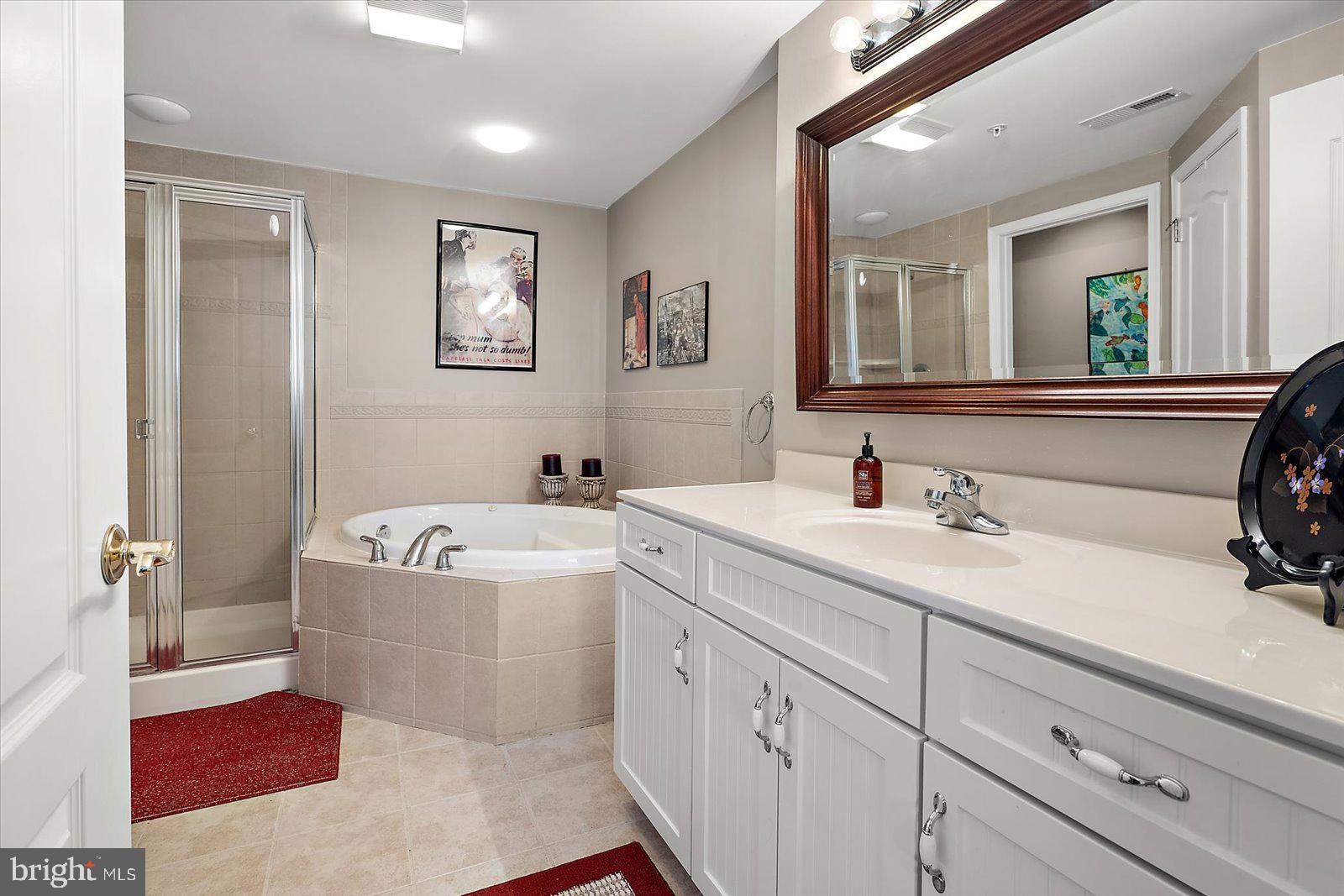 HARBOUR LIGHT CONDOS - Residential