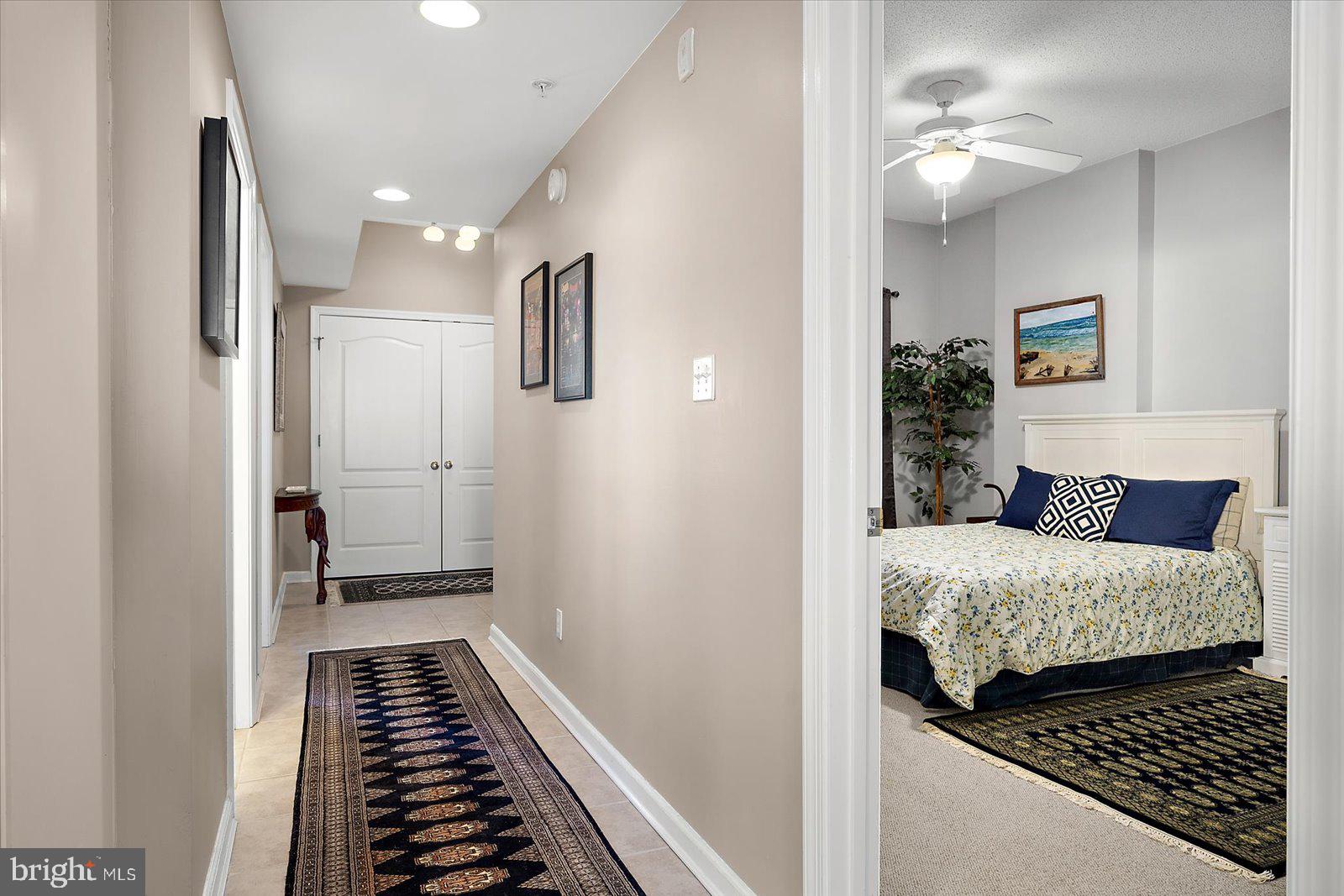 HARBOUR LIGHT CONDOS - Residential