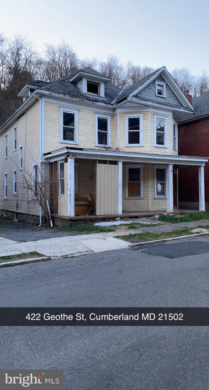 Investor Opportunity. Price Reduced! Charming house with grand entrance with fantastic wood stair case. huge kitchen, formal dinning area, and large bedrooms with balcony terraces.  multiple hot water heaters. Needs work but has lots of potential!  Being sold As Is.  THIS IS A MUST SEE HOUSE! House is Vacant. Call agent for showings and access. due to the house being vacant we ask all viewers to enter at their own risk.