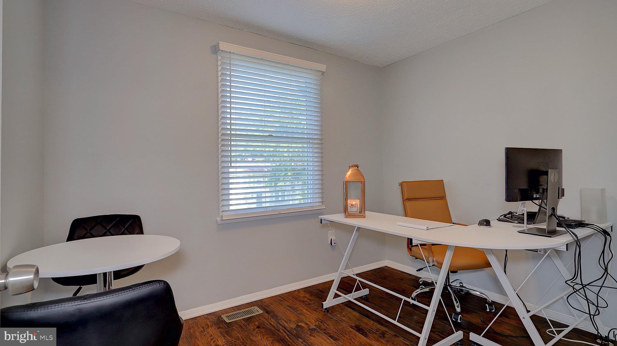 WESTHAMPTON TOWNHOUSES P - Residential