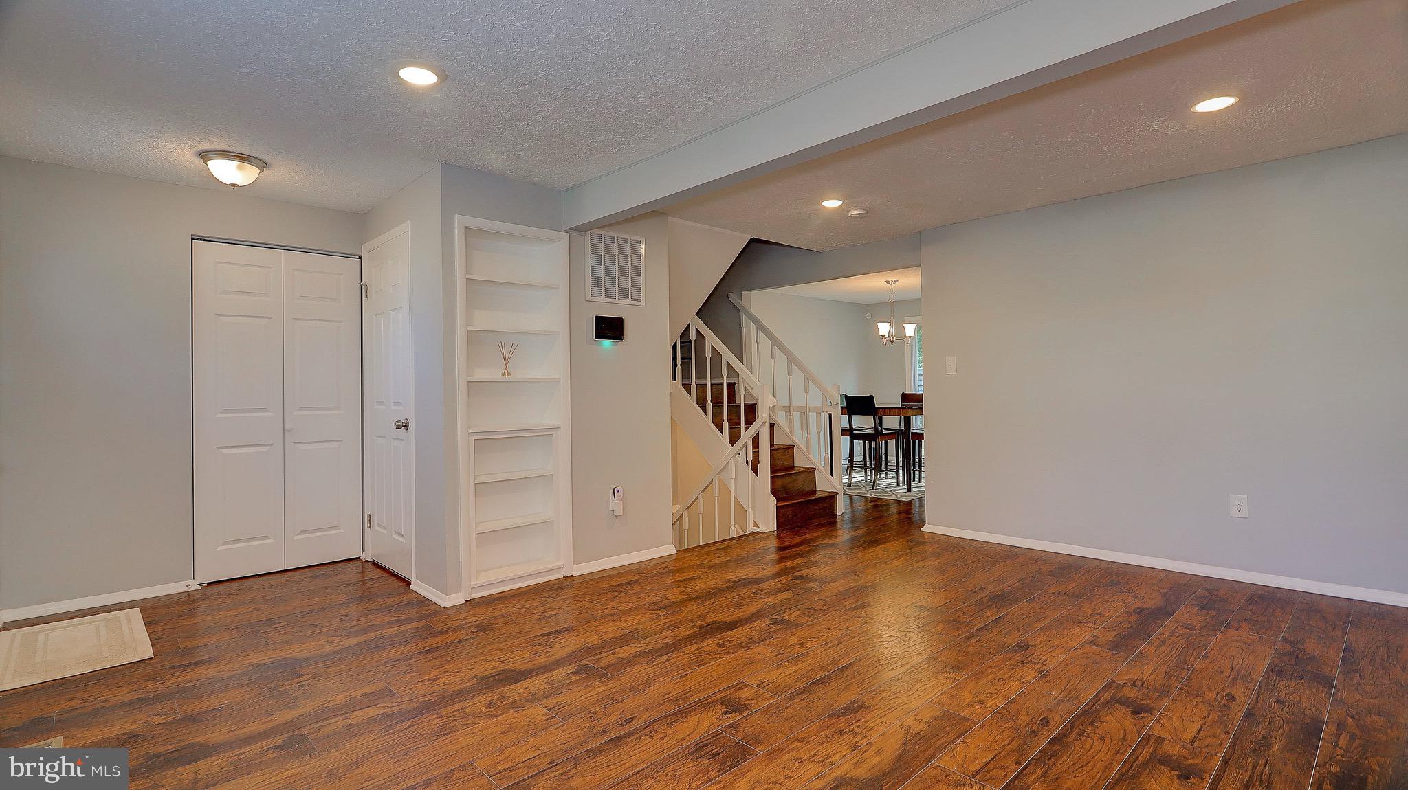 WESTHAMPTON TOWNHOUSES P - Residential