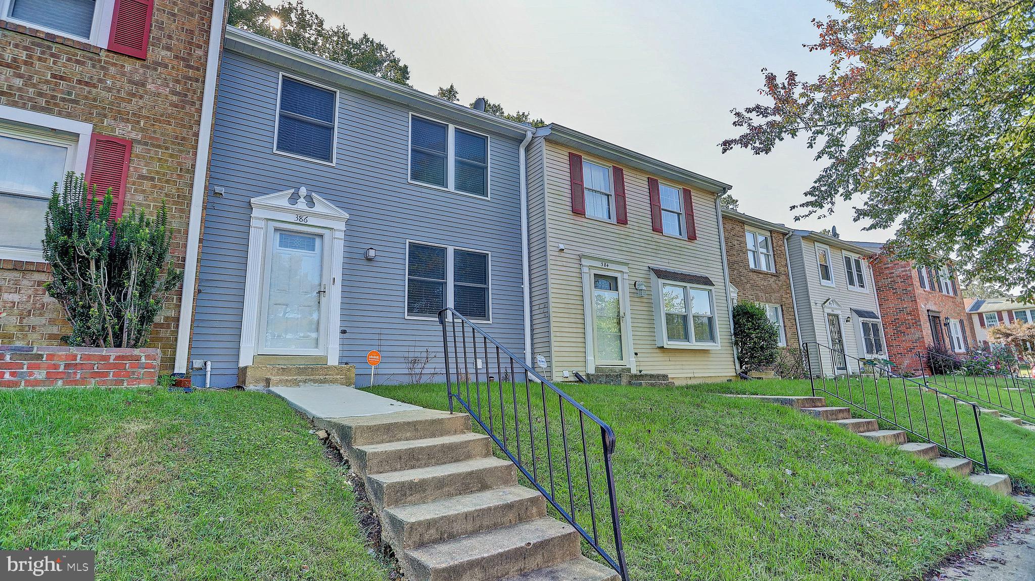 WESTHAMPTON TOWNHOUSES P - Residential