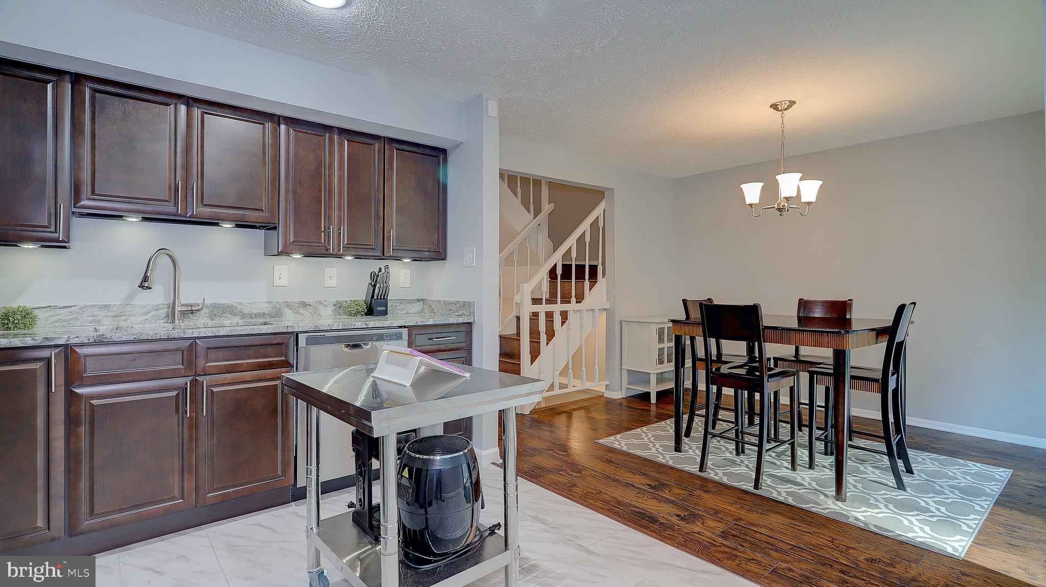 WESTHAMPTON TOWNHOUSES P - Residential