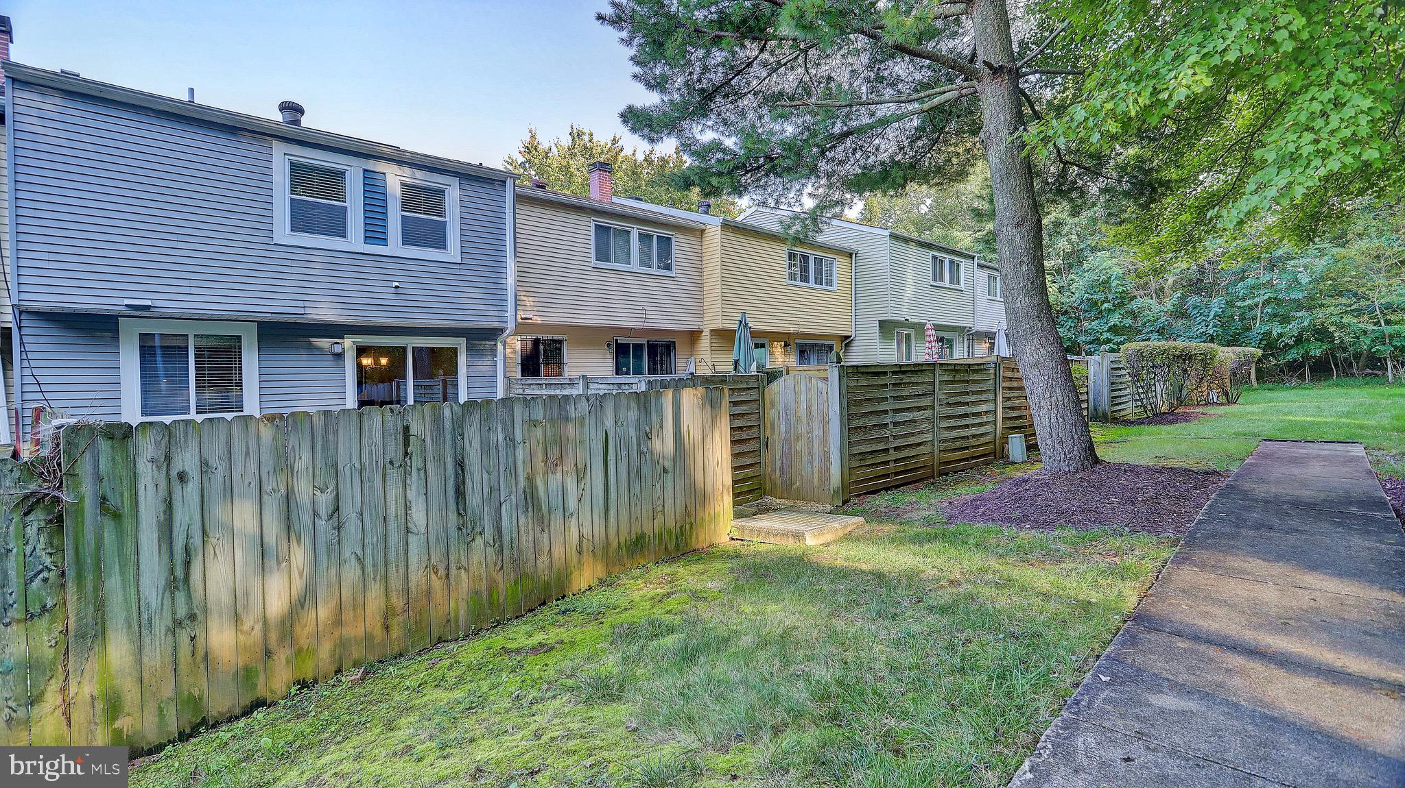 WESTHAMPTON TOWNHOUSES P - Residential