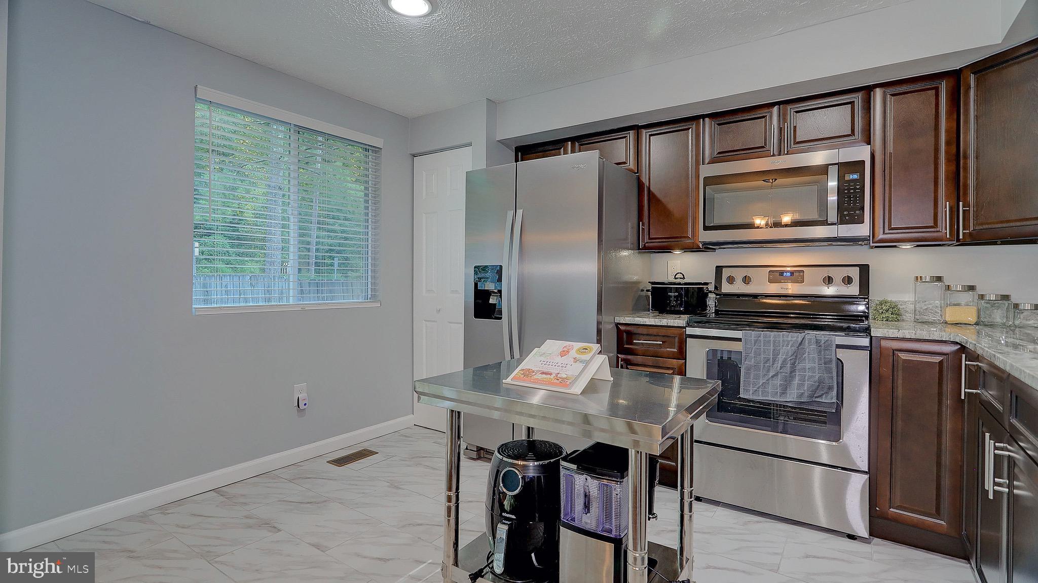 WESTHAMPTON TOWNHOUSES P - Residential