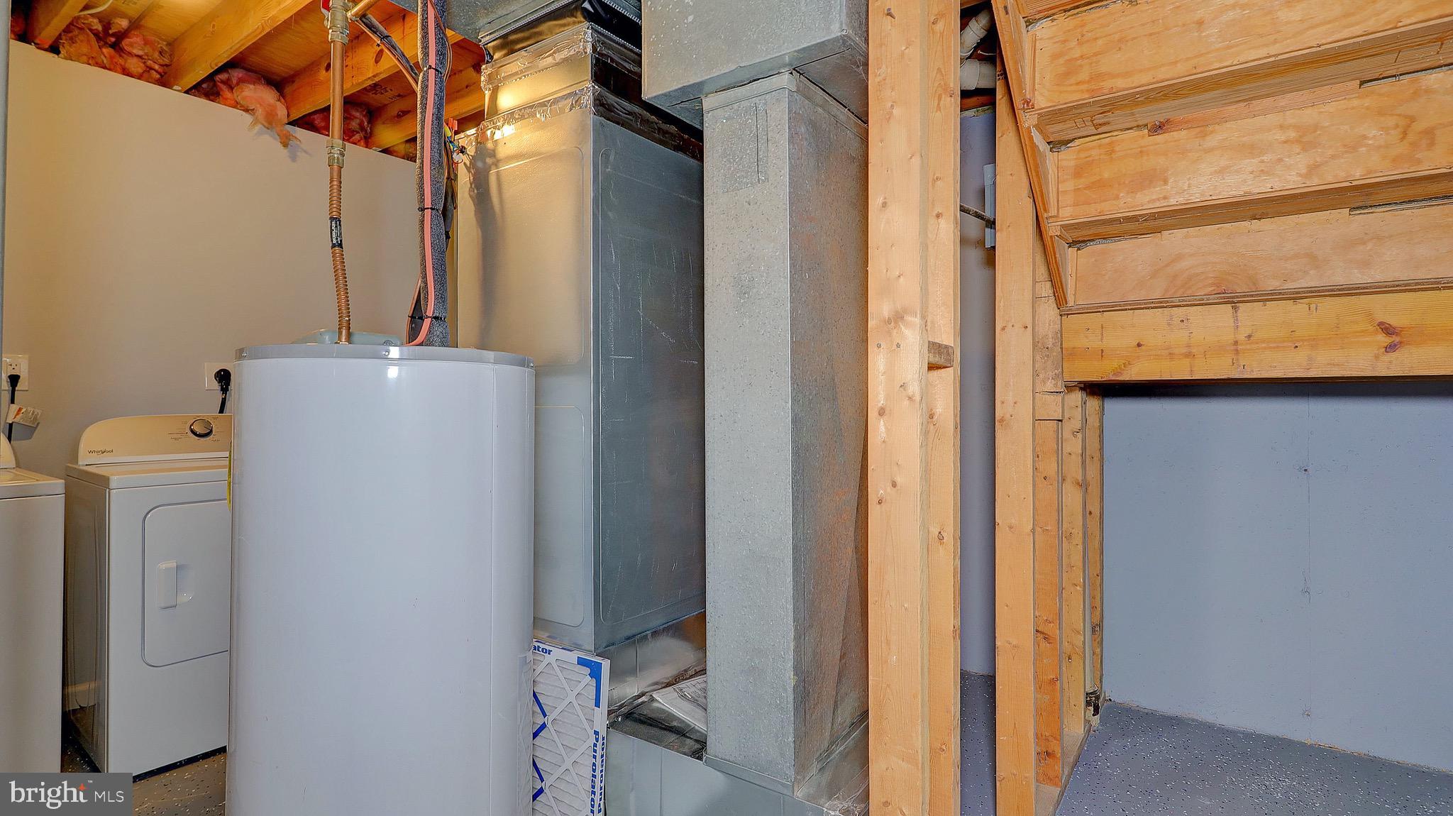 WESTHAMPTON TOWNHOUSES P - Residential