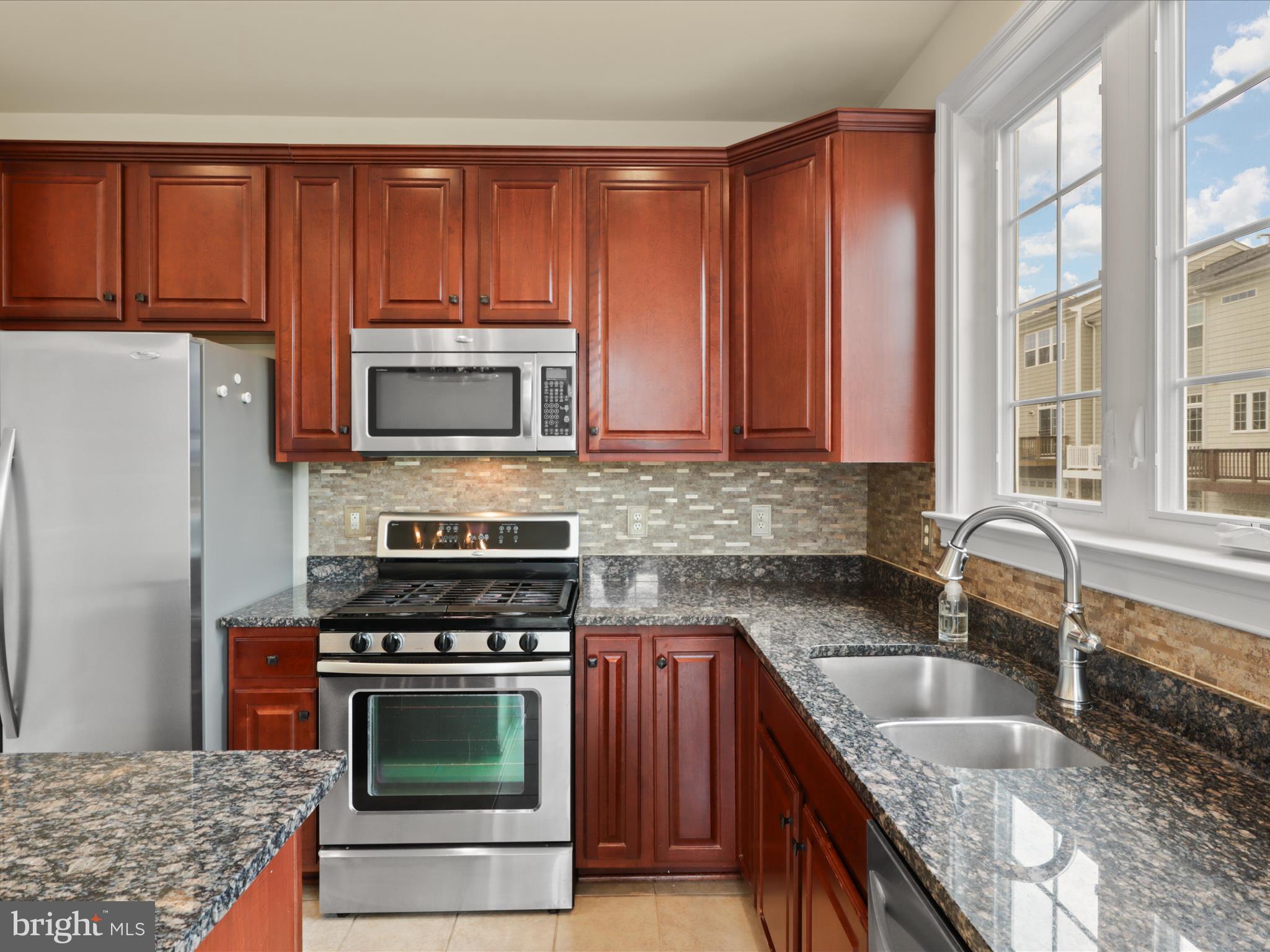 GOOSE CREEK VILLAGE NORTH - Residential