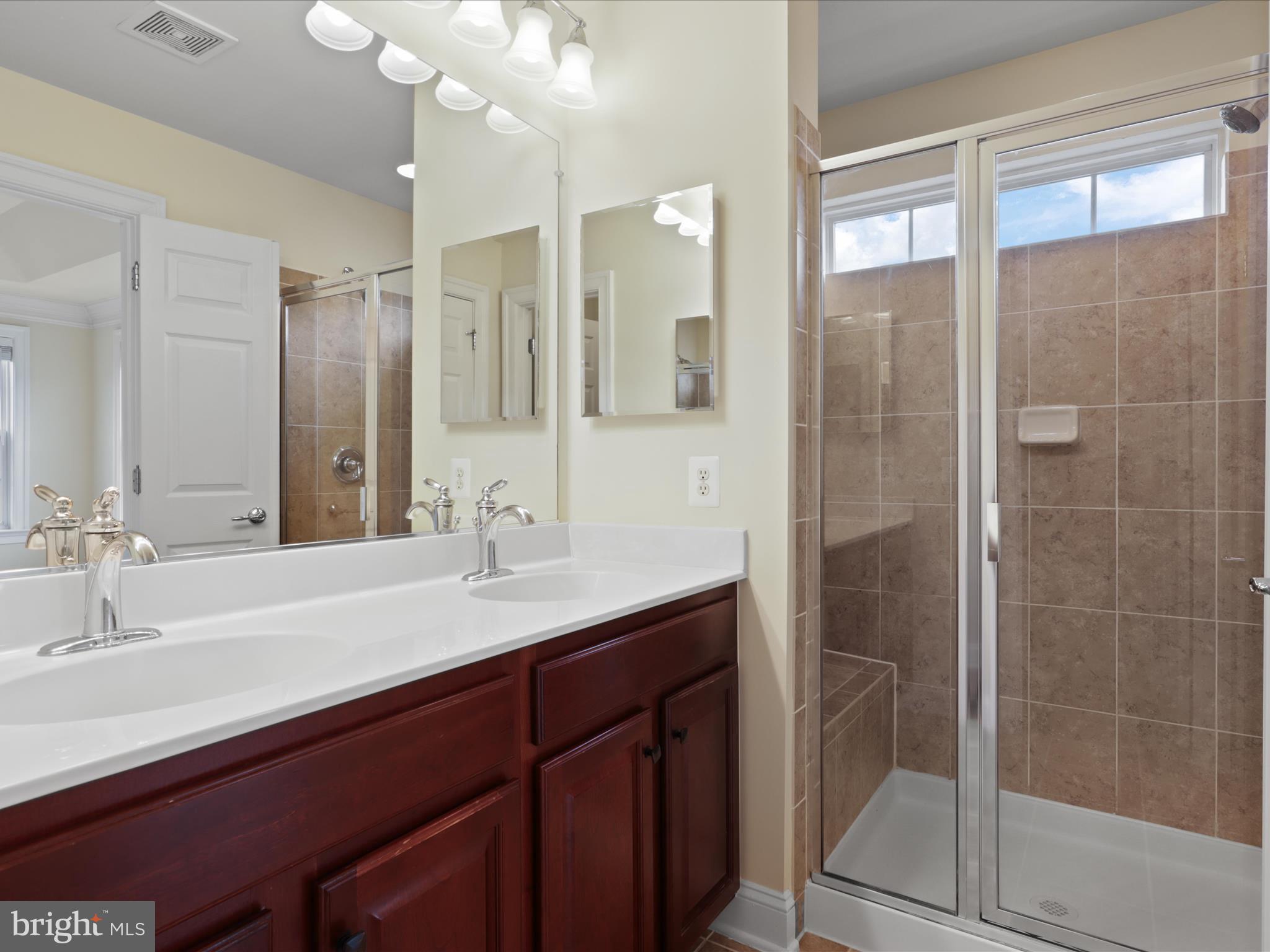 GOOSE CREEK VILLAGE NORTH - Residential