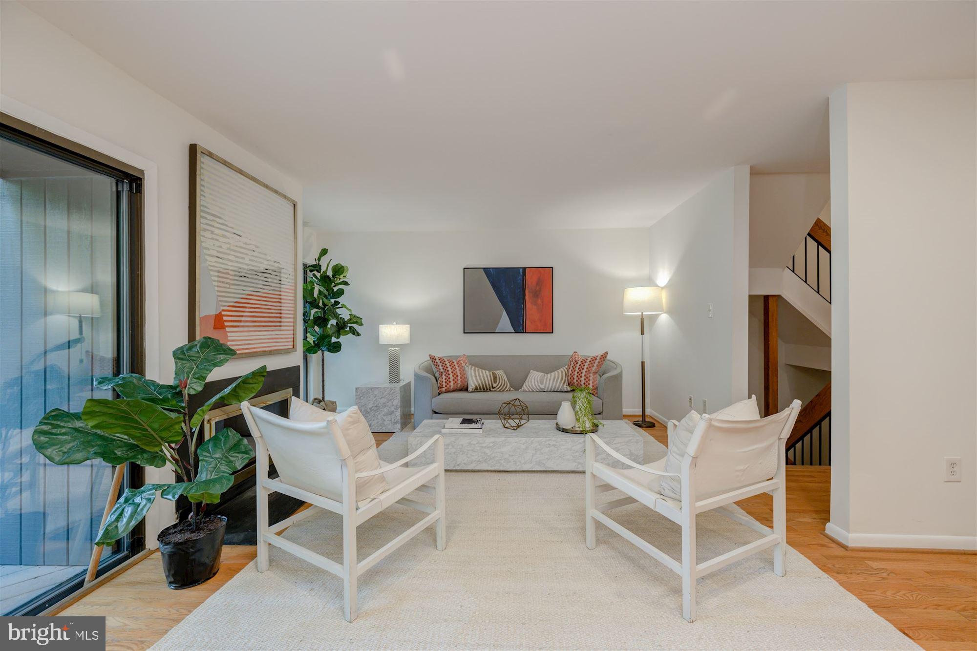 RESTON - Residential