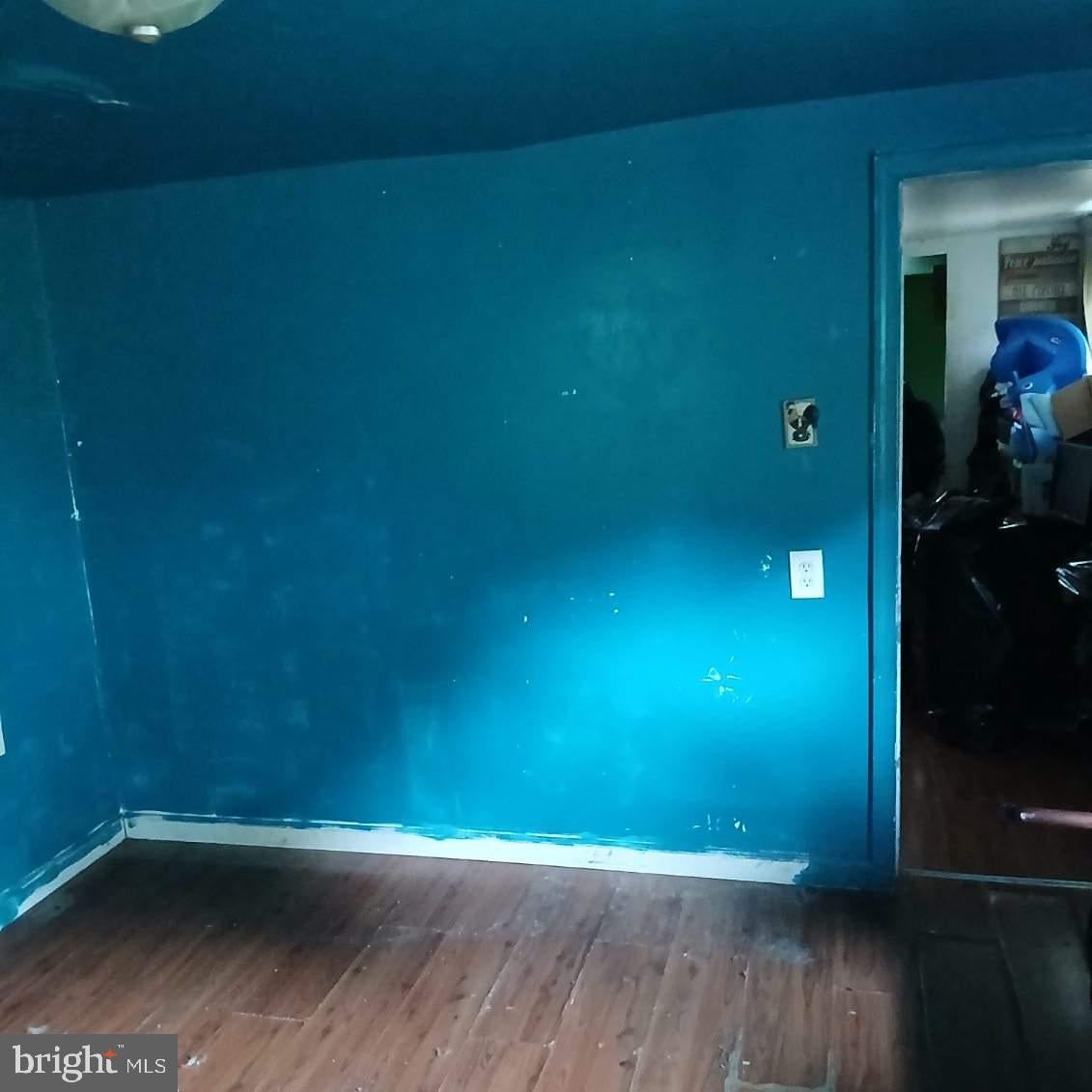 308 E ELM STREET