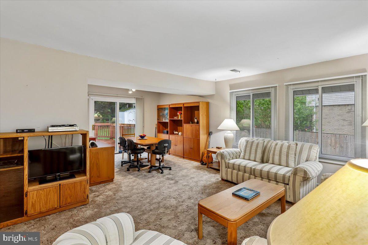 BROOKEVILLE KNOLLS - Residential