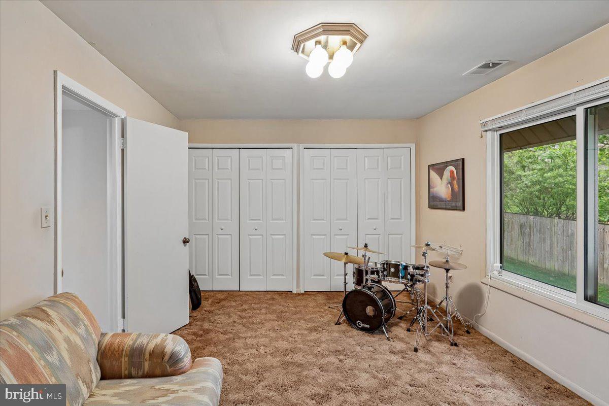 BROOKEVILLE KNOLLS - Residential