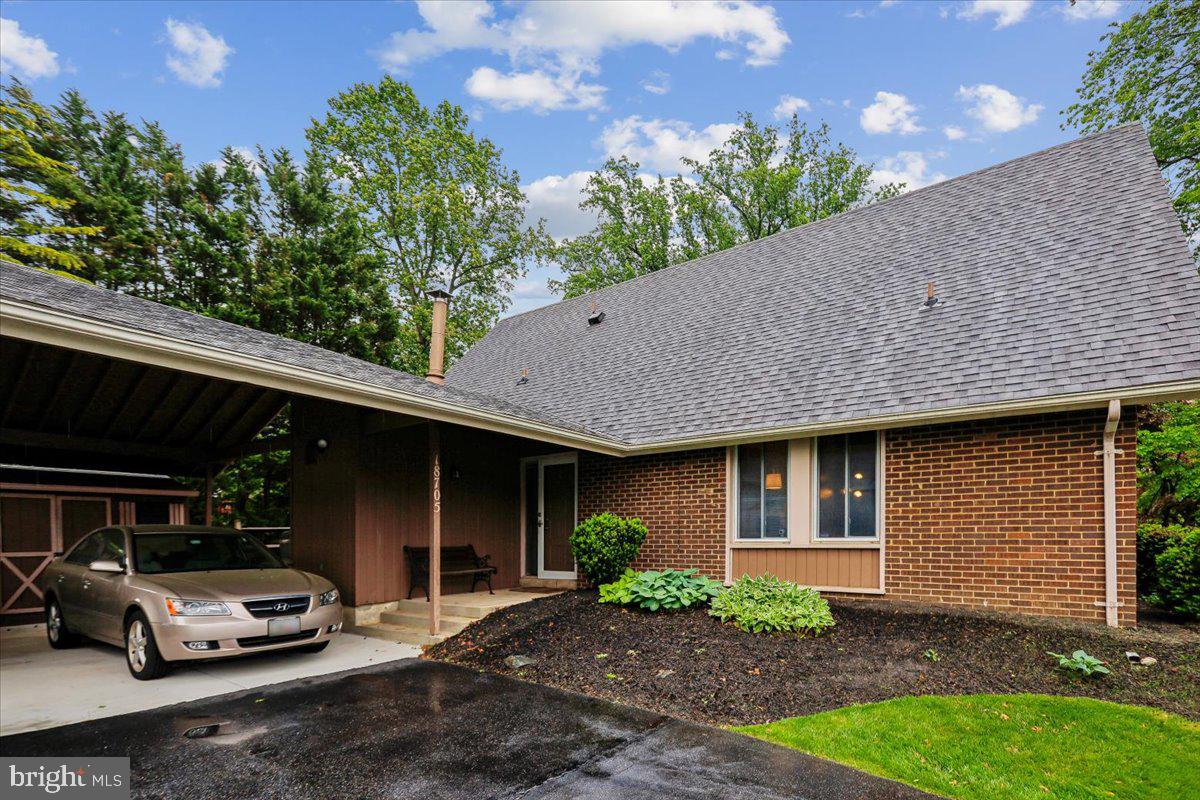 18705 HERITAGE HILLS DRIVE