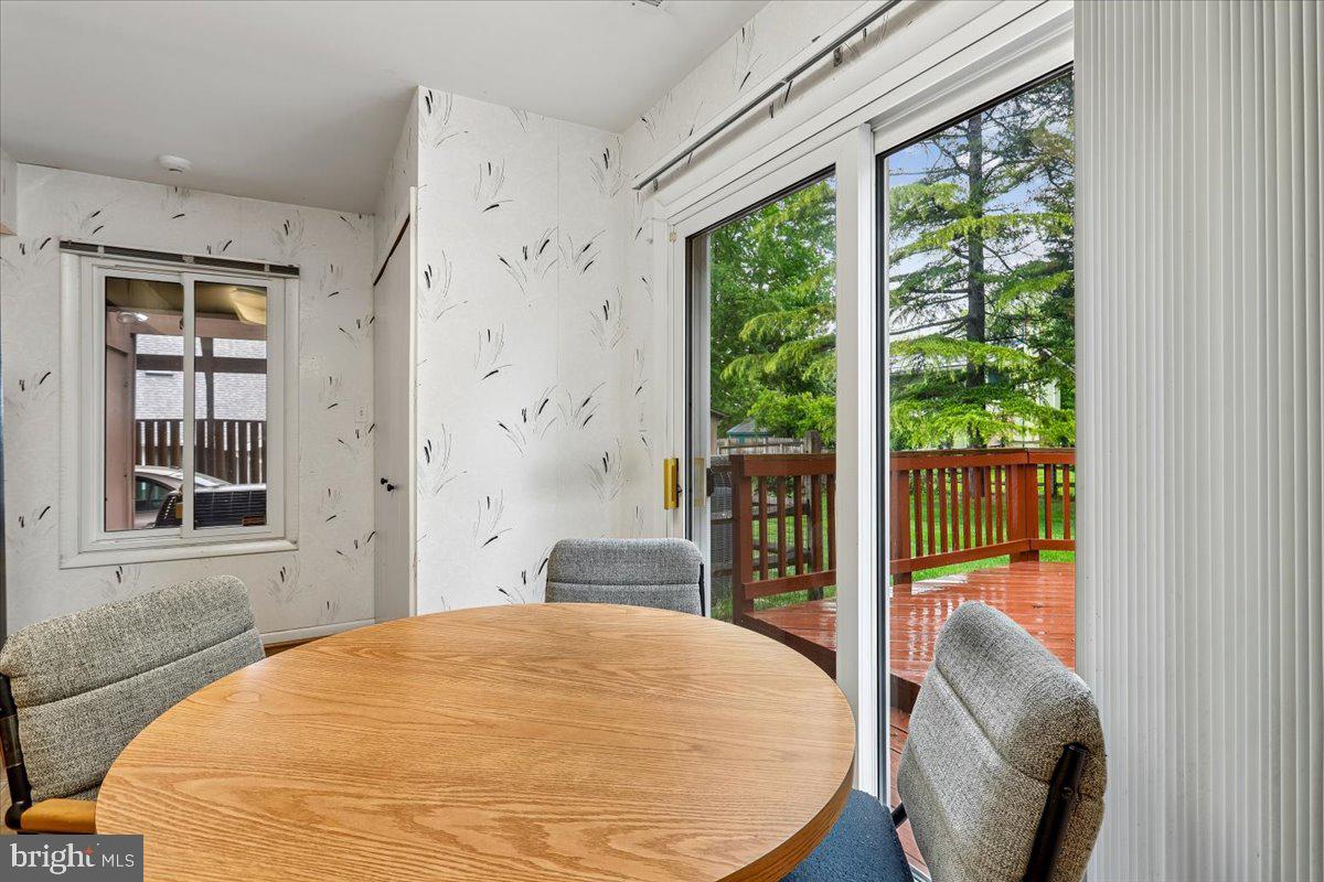 BROOKEVILLE KNOLLS - Residential