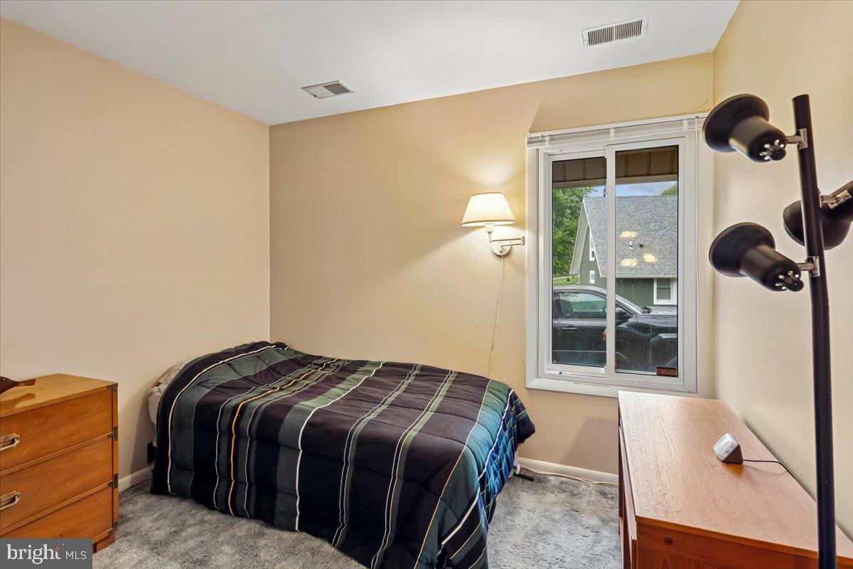 BROOKEVILLE KNOLLS - Residential