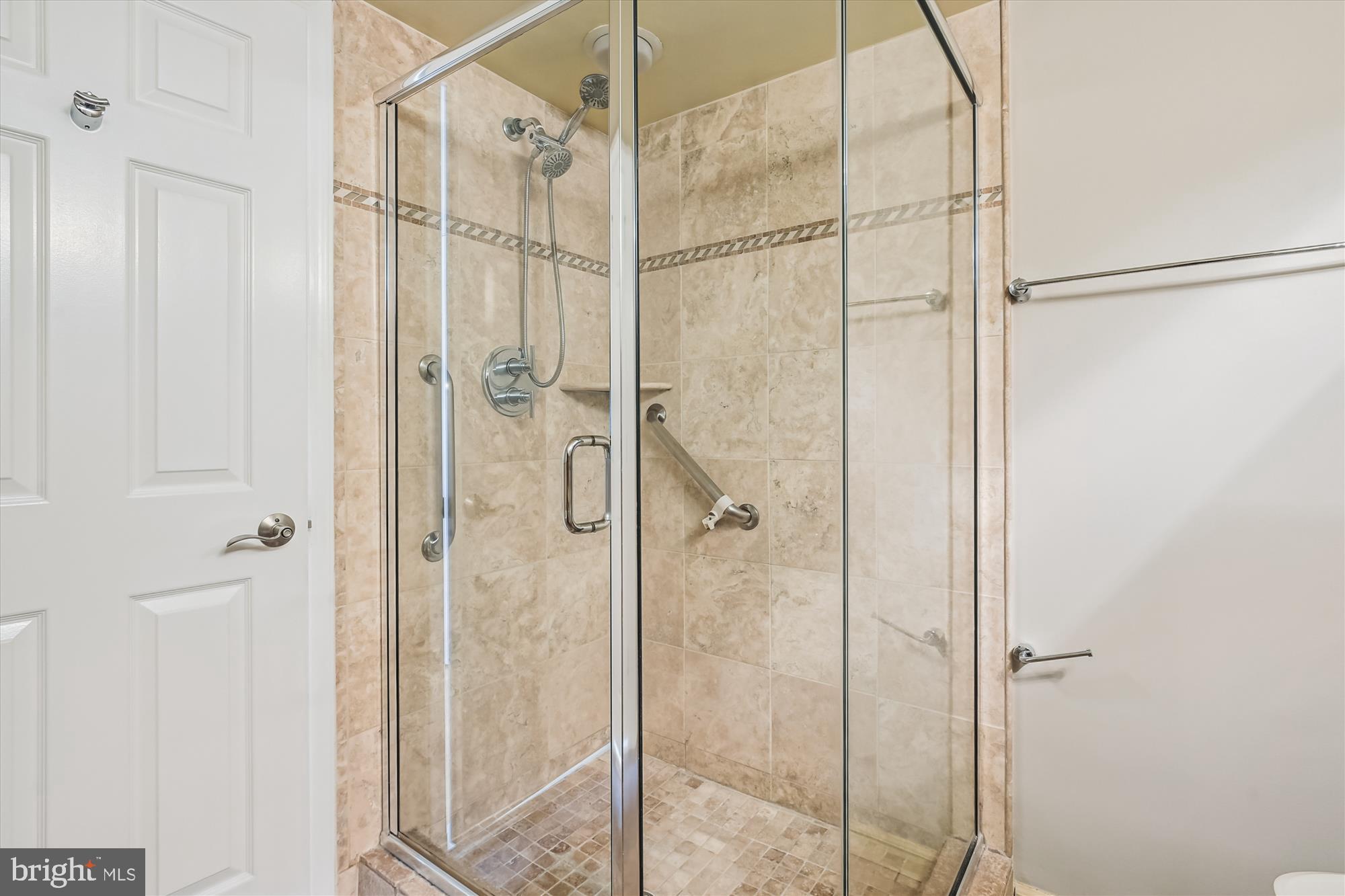 THE WISCONSIN - Residential