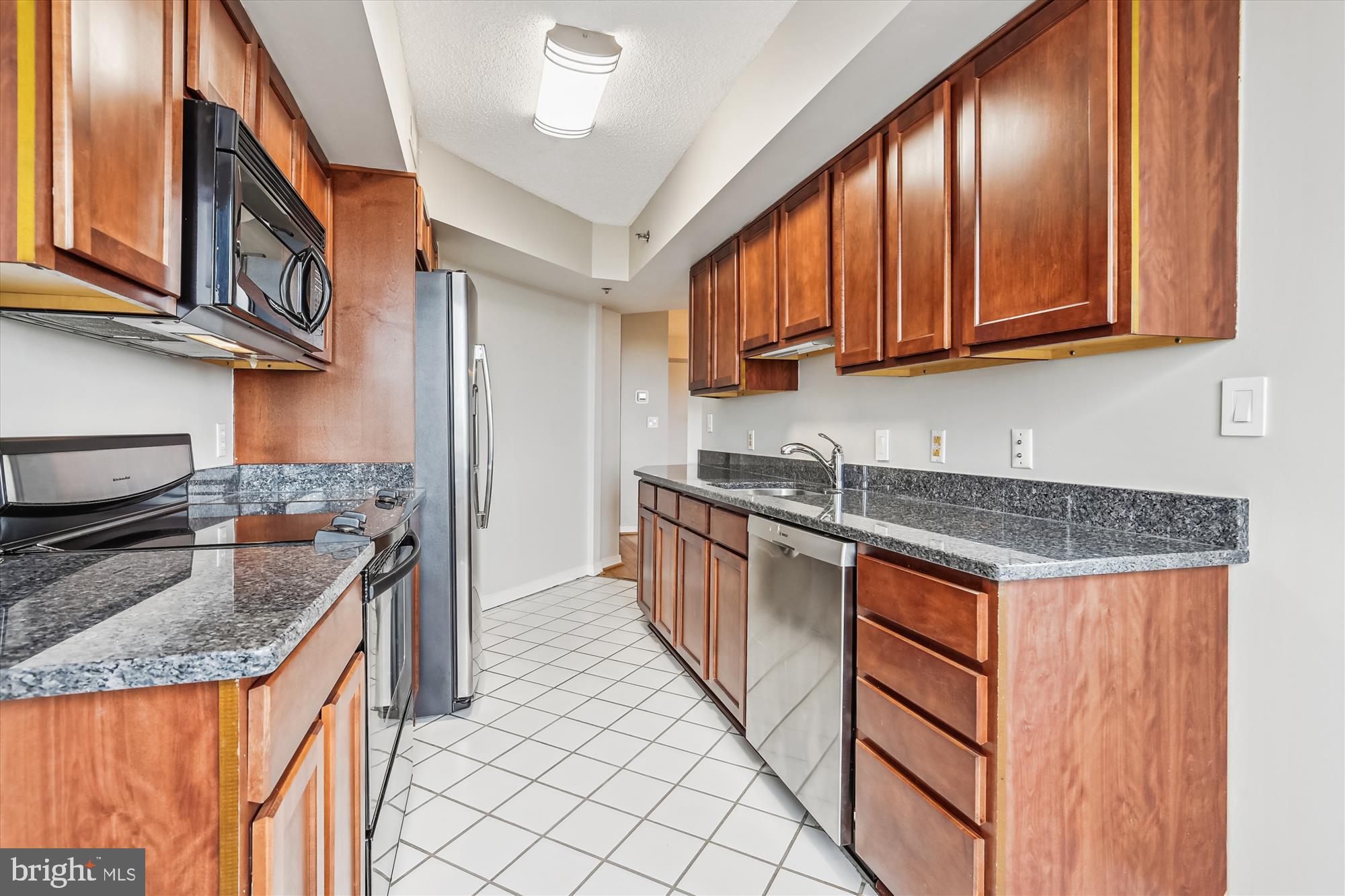 THE WISCONSIN - Residential