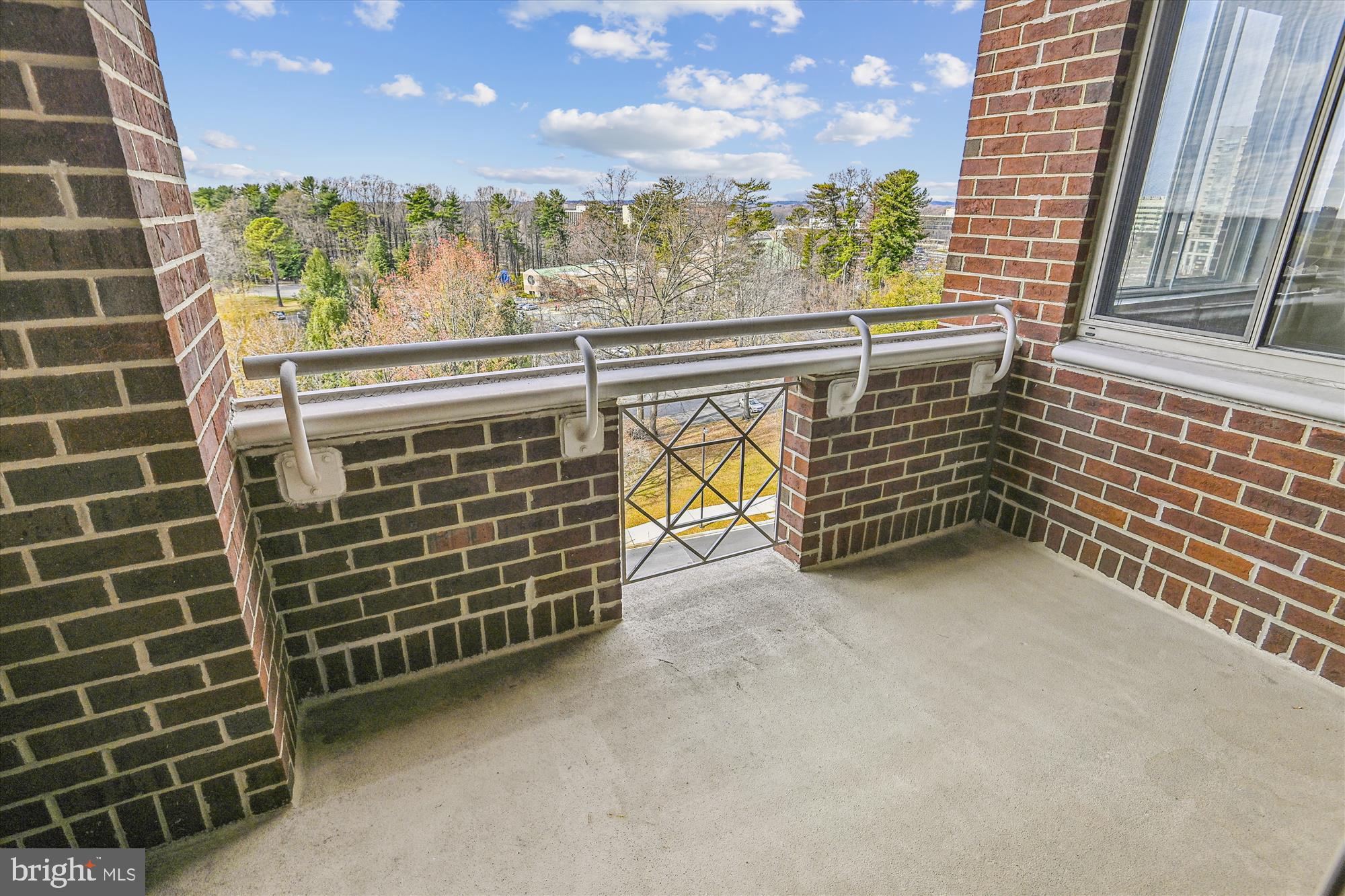 THE WISCONSIN - Residential