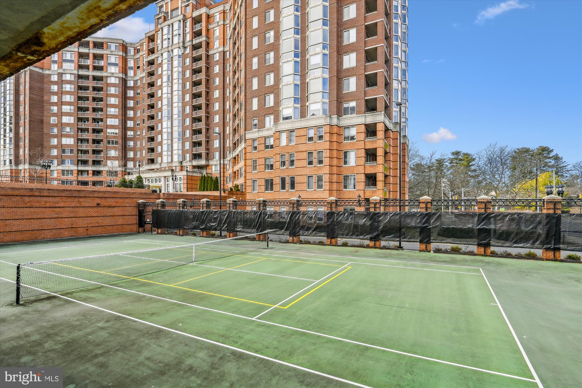 THE WISCONSIN - Residential