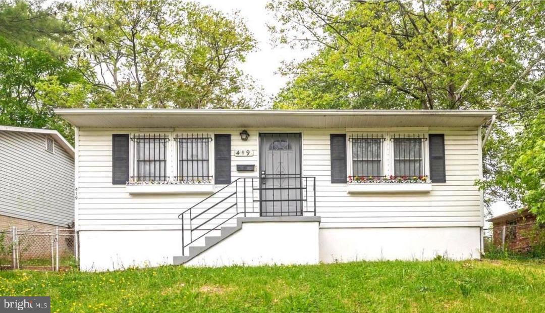 CAPITOL HEIGHTS - Residential