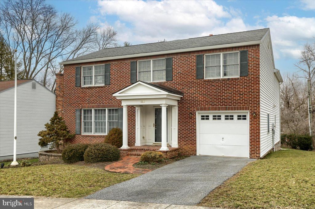 Photo of 1533 Robert Road, Lancaster, PA 17601 (MLS # PALA2046210)