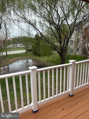 OAK HOLLOW - Residential