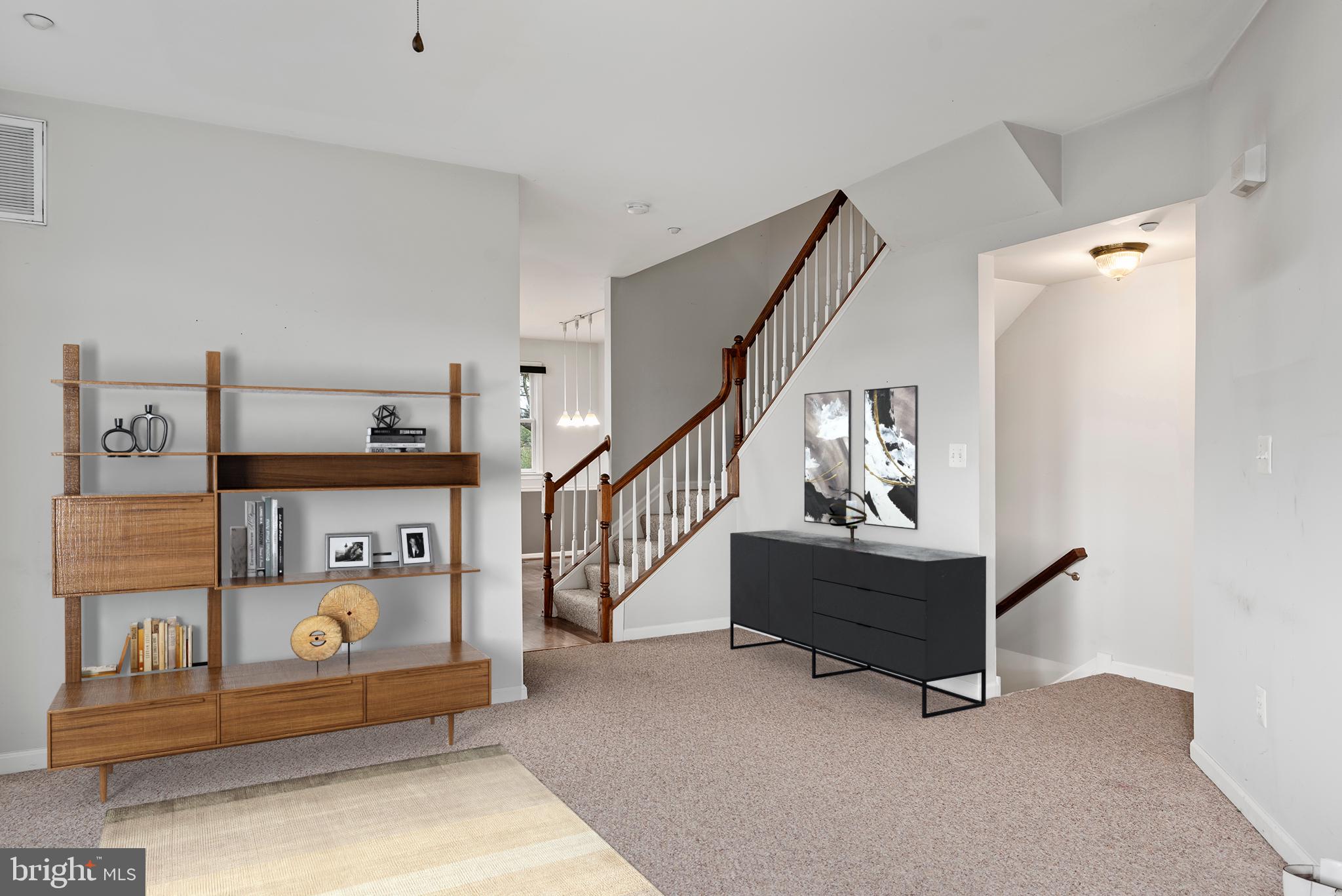 OAK HOLLOW - Residential