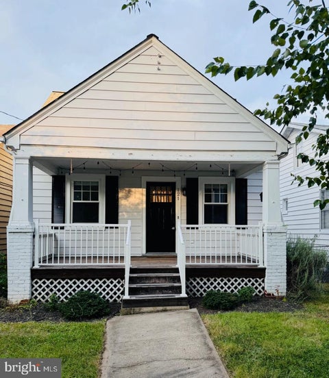 Homes For Sale - 121 W 30th Street<br/> RICHMOND, VA 23225