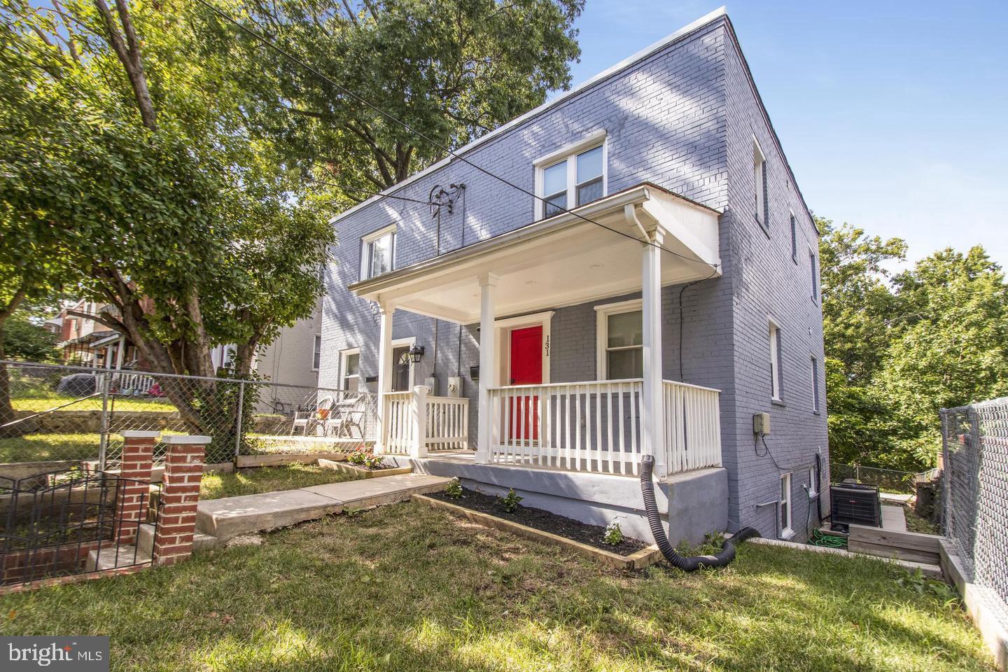 131 DARRINGTON STREET SW