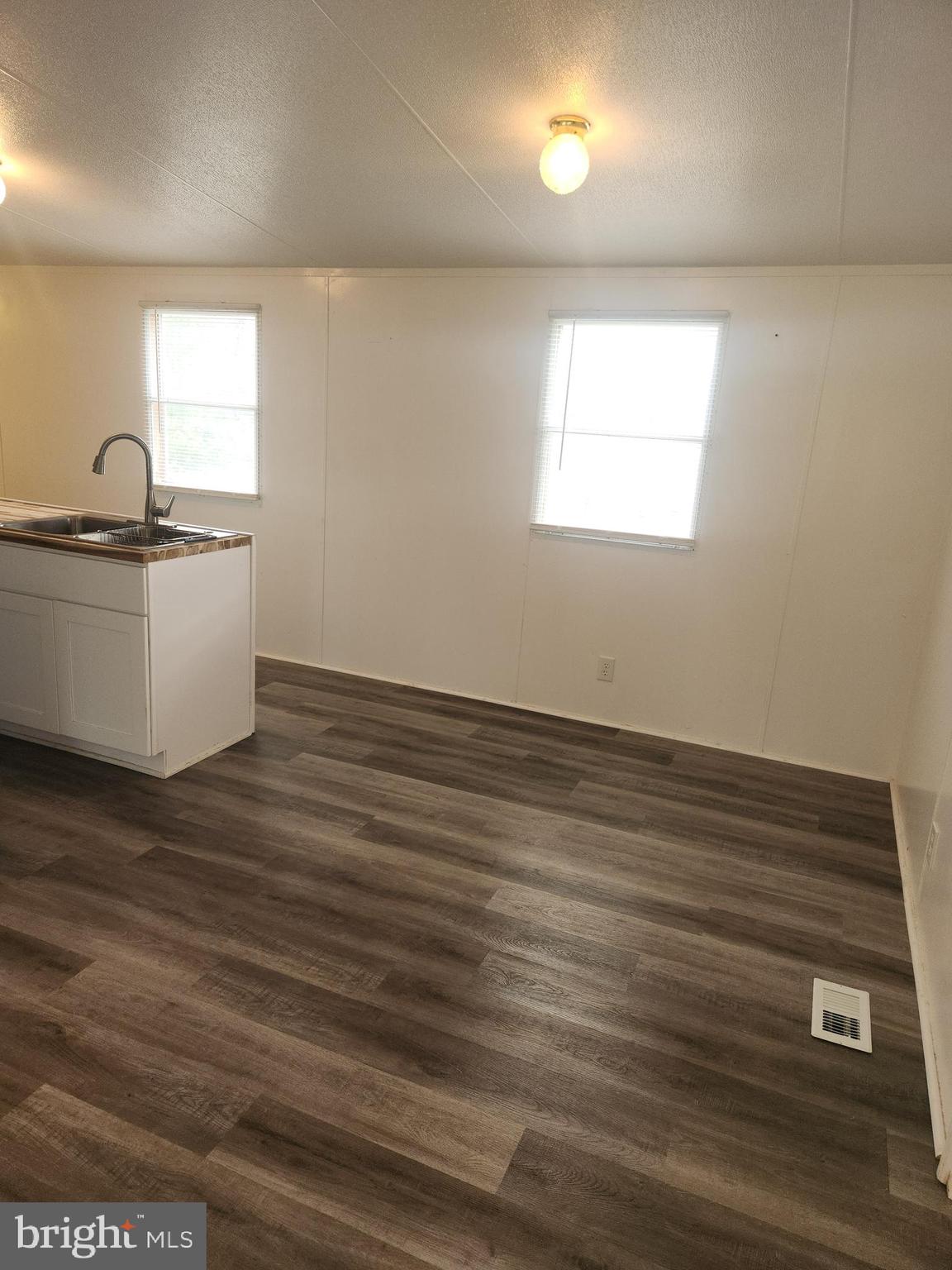 NEWBERRY FARMS - Residential