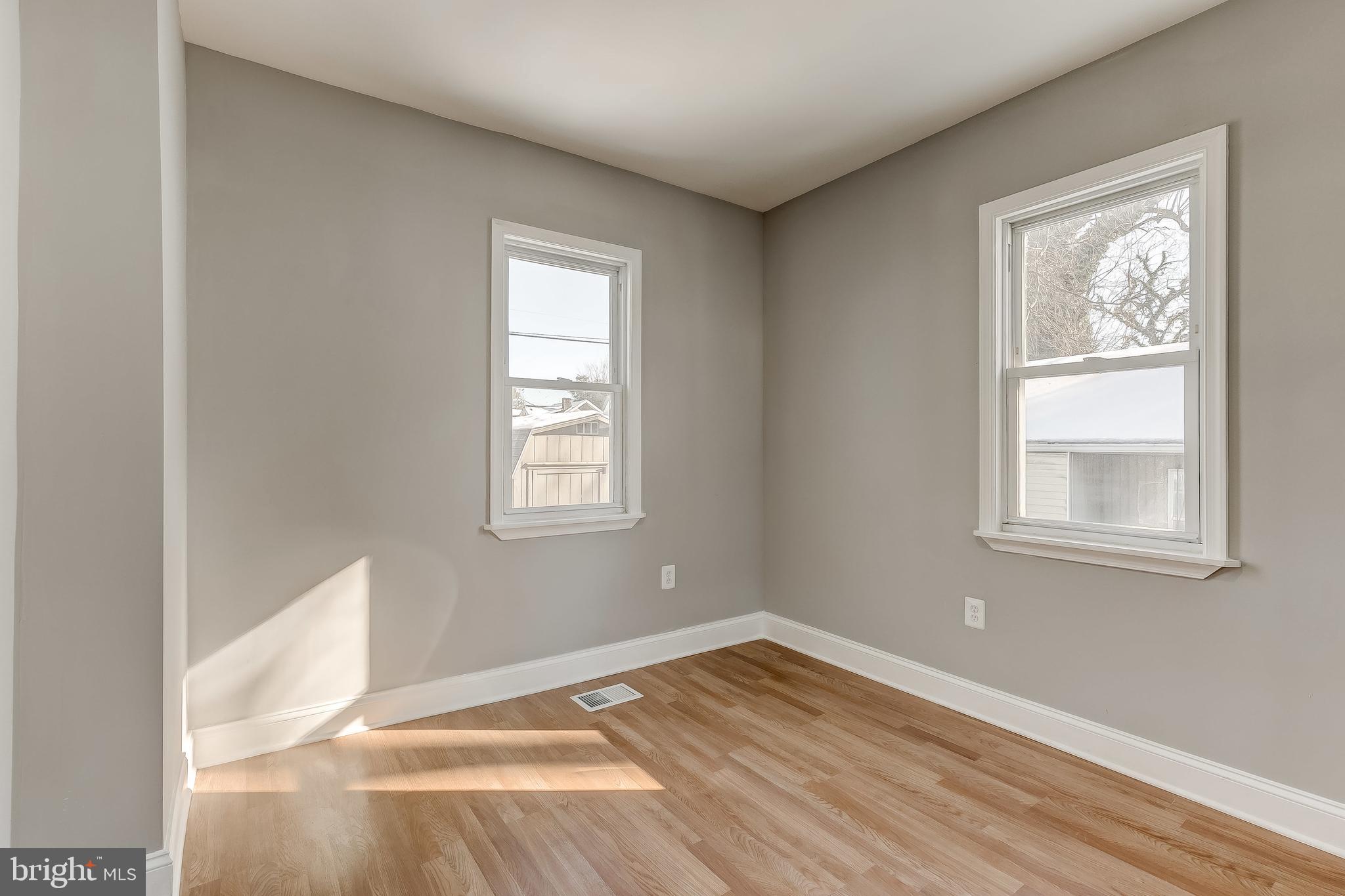 HOWARD PARK - Residential