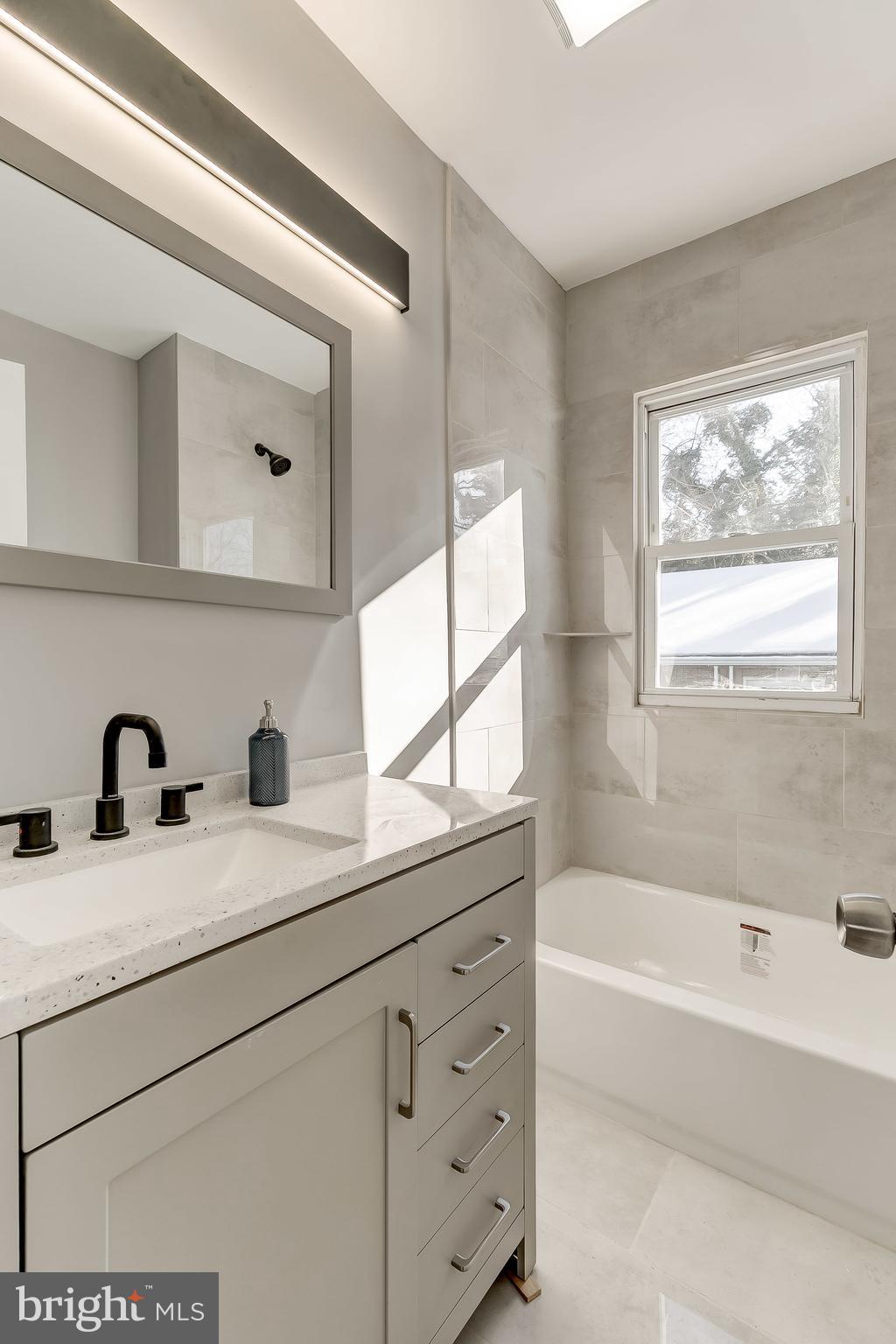 HOWARD PARK - Residential