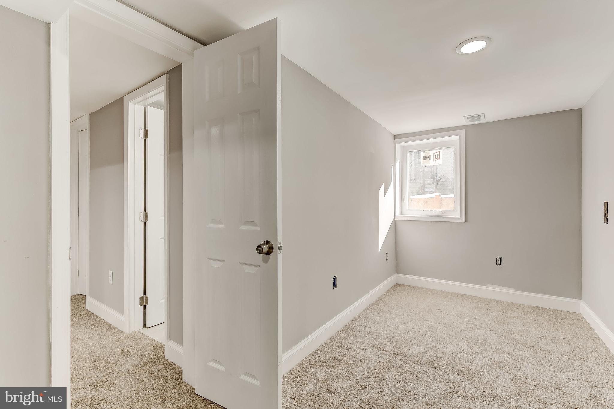 HOWARD PARK - Residential