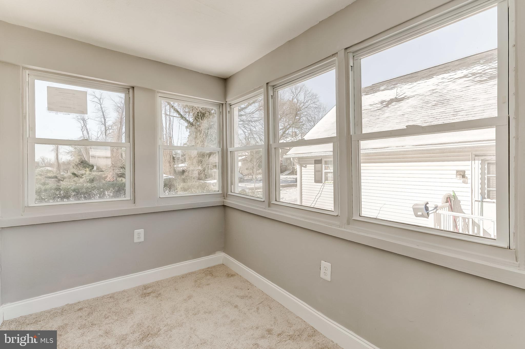 HOWARD PARK - Residential