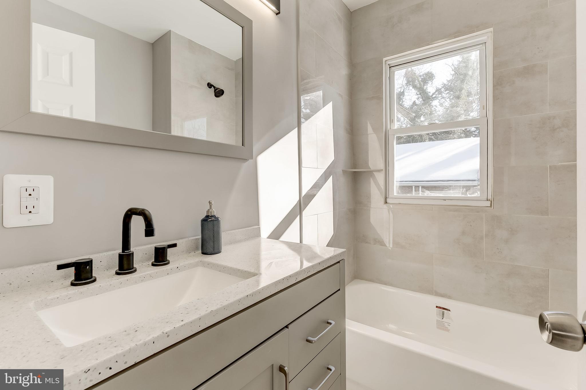 HOWARD PARK - Residential