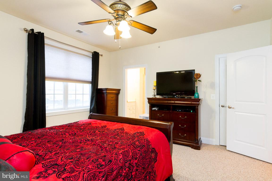 POTOMAC CLUB - Residential