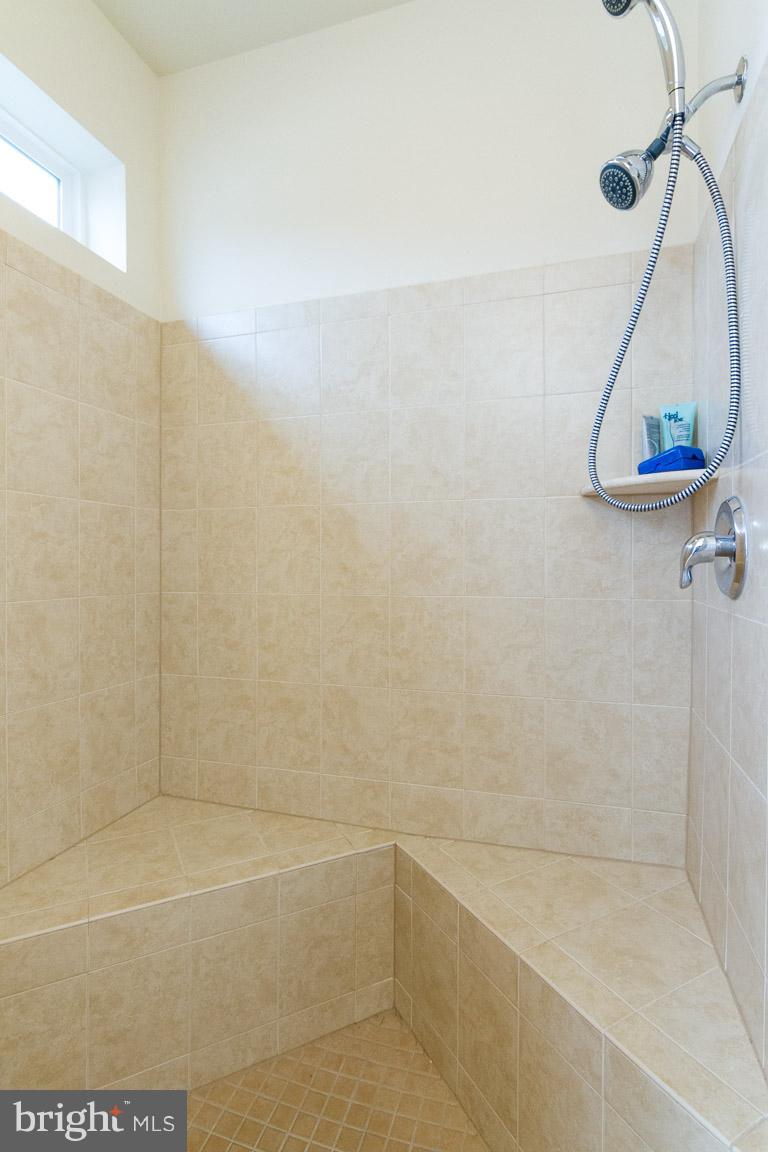 POTOMAC CLUB - Residential