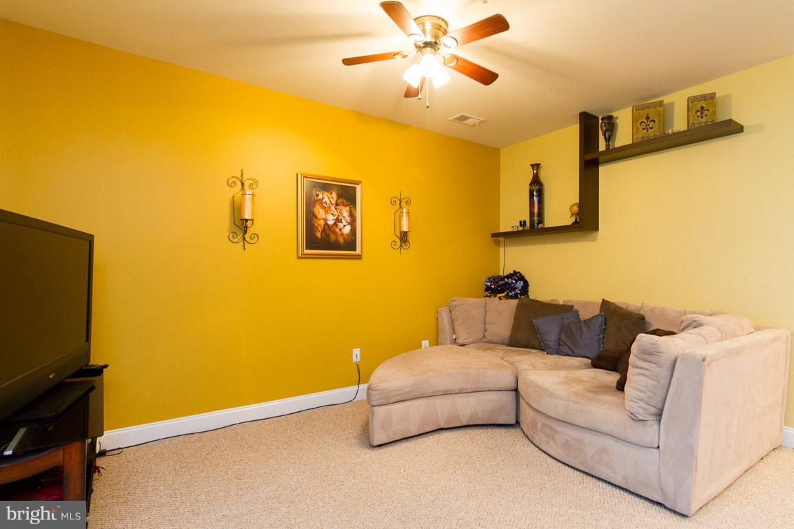 POTOMAC CLUB - Residential