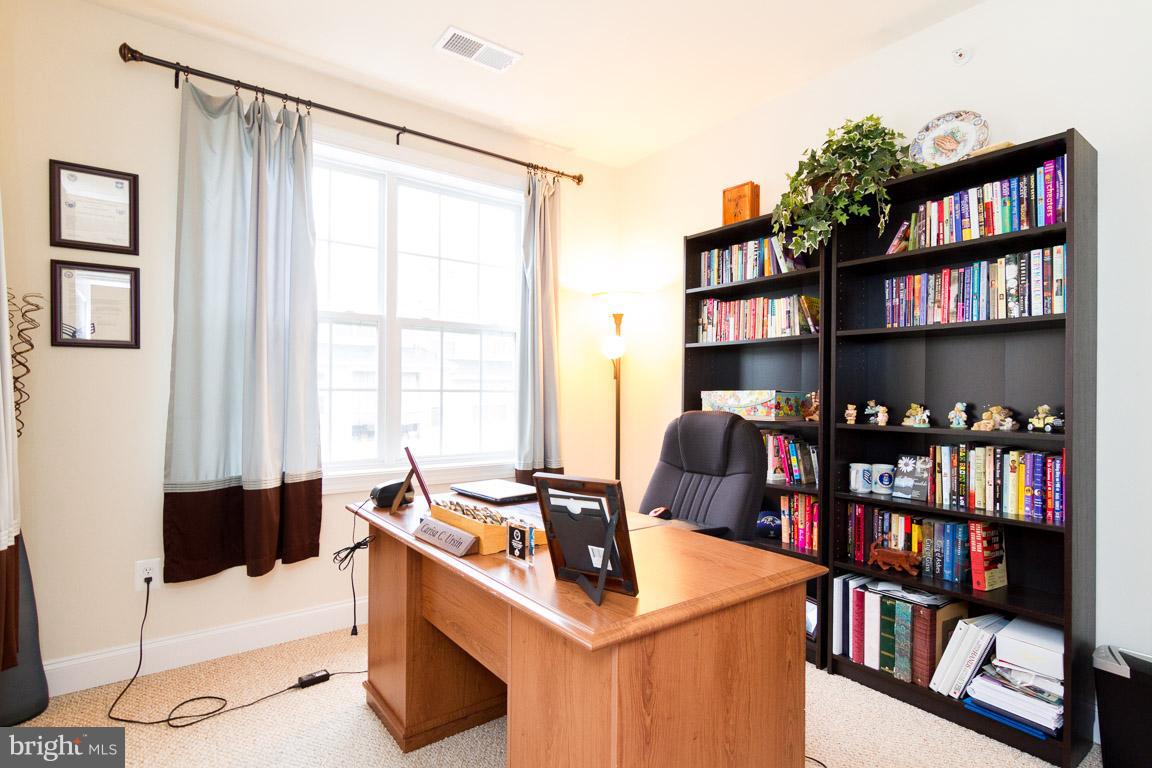 POTOMAC CLUB - Residential