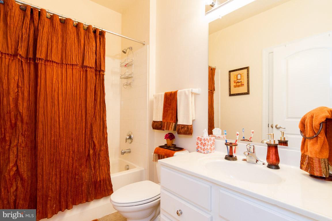 POTOMAC CLUB - Residential