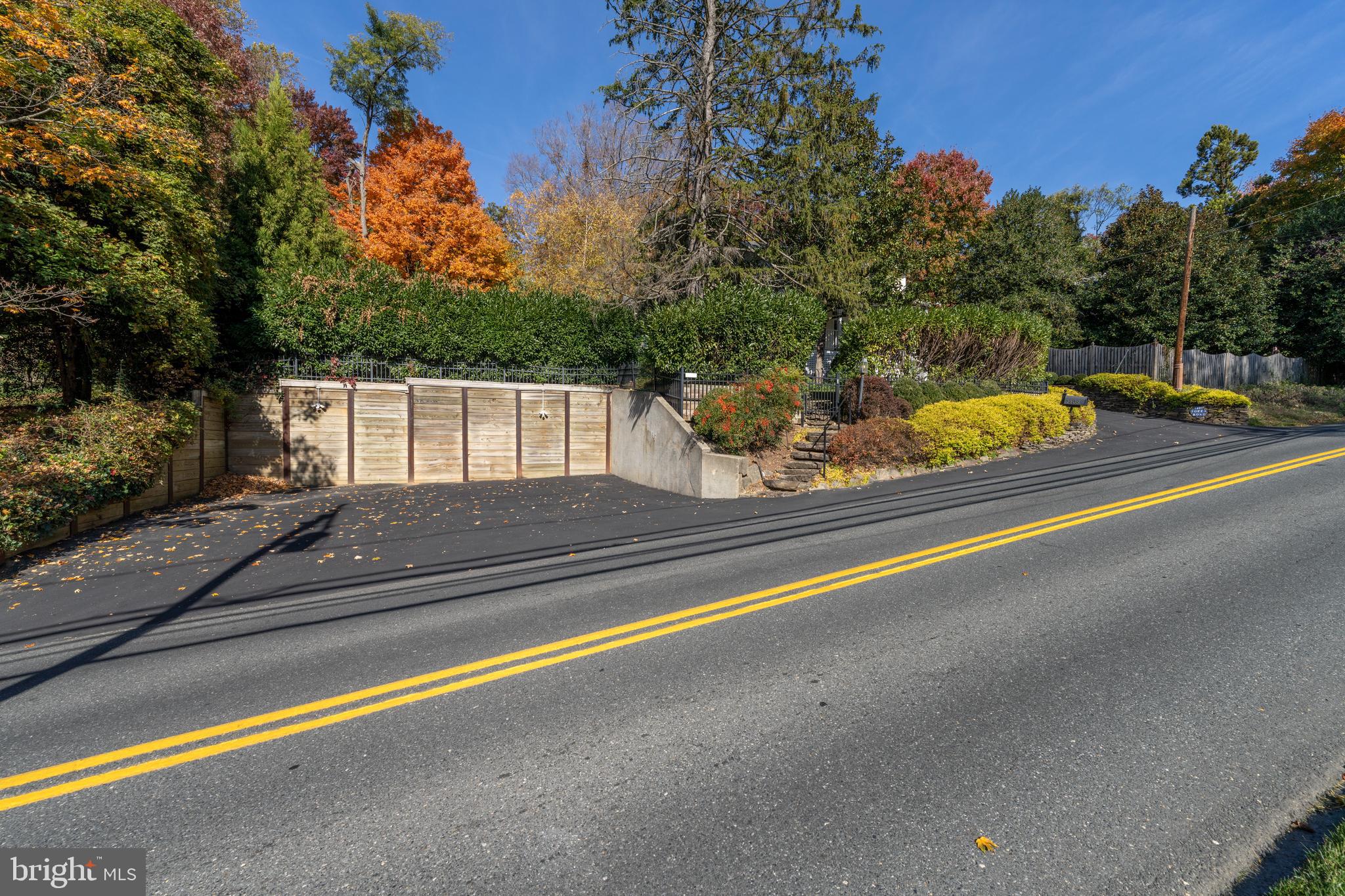 RUXTON - Residential