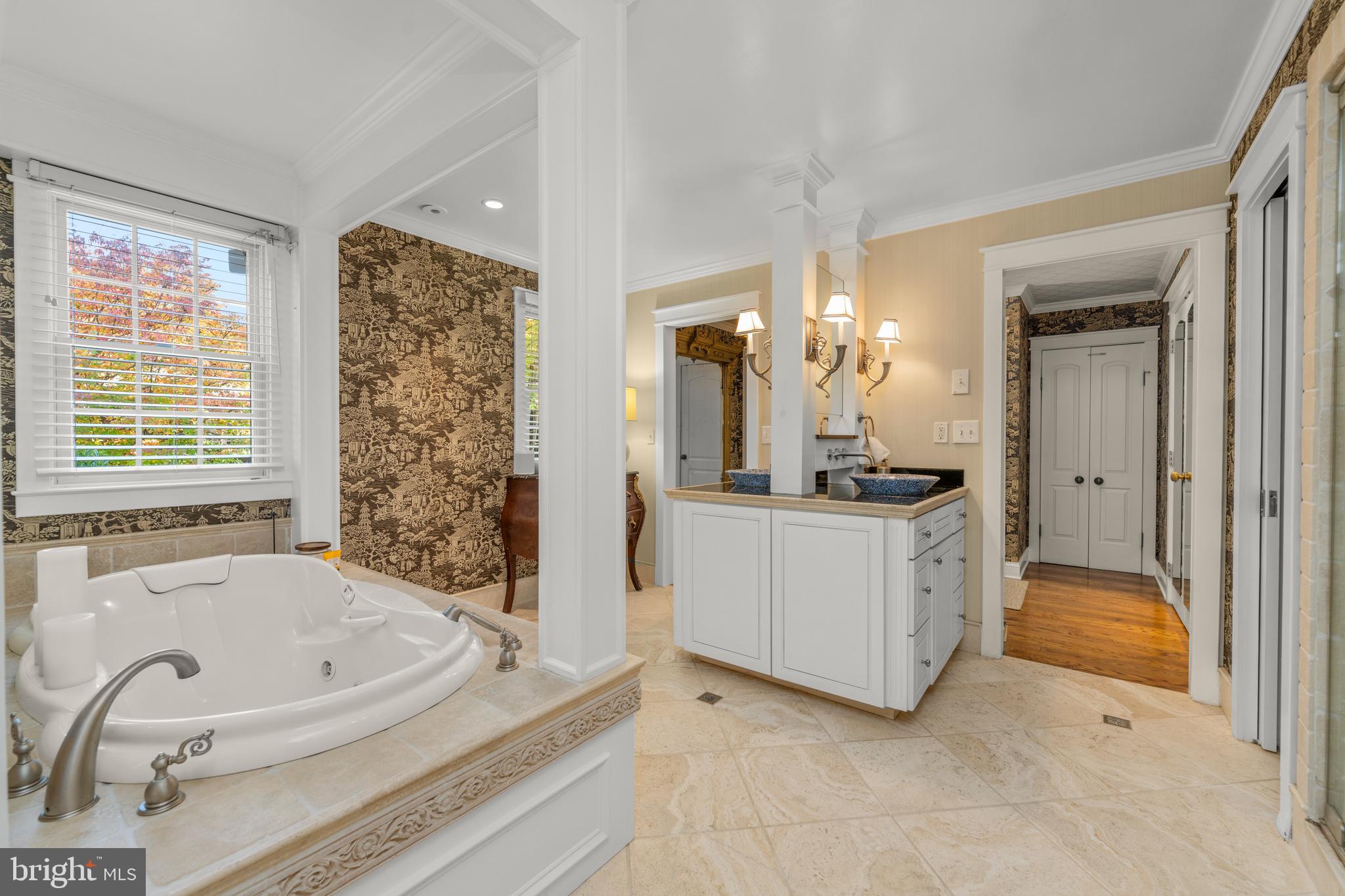 RUXTON - Residential