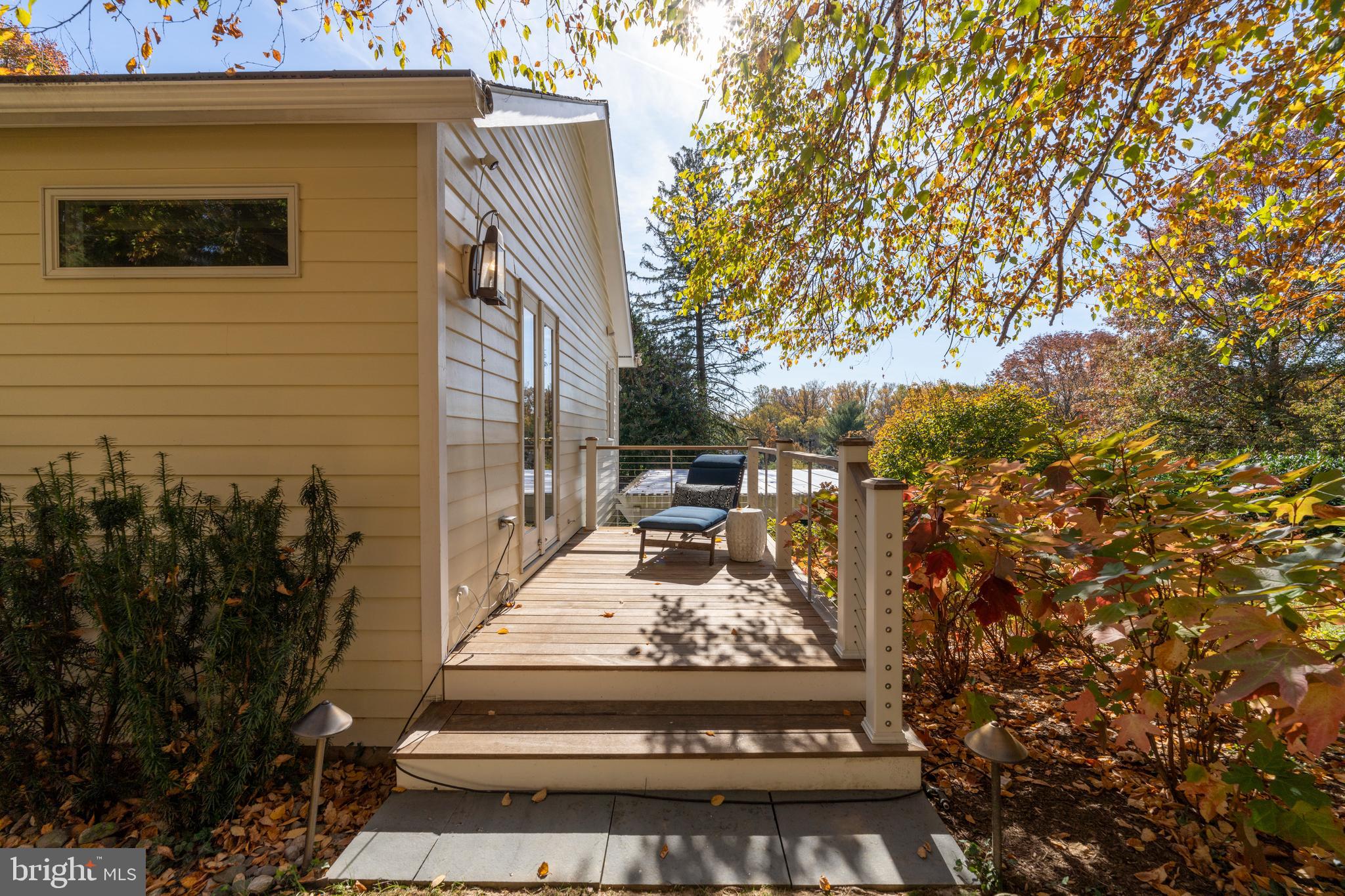 RUXTON - Residential