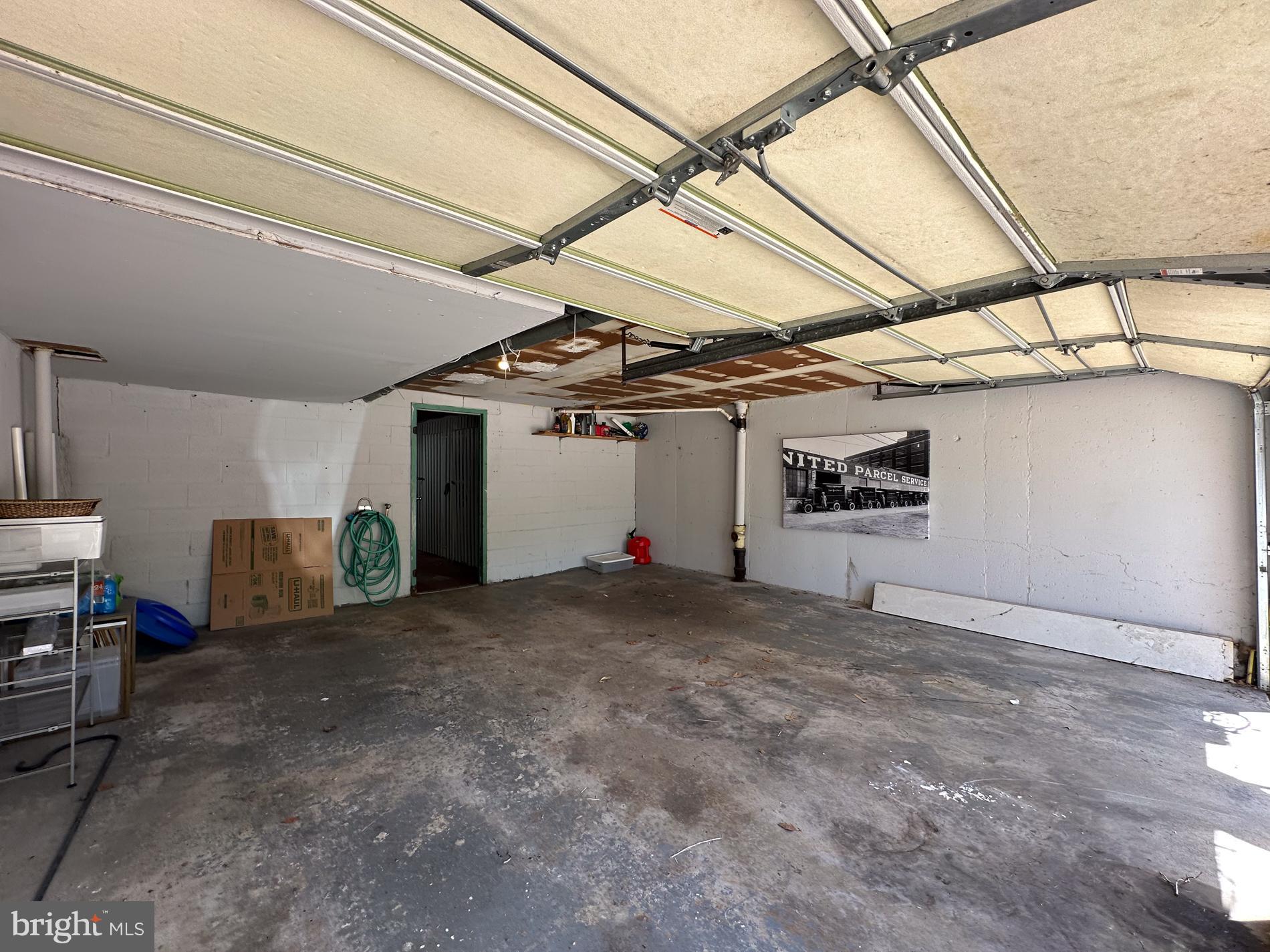 ROXBOROUGH - Residential Lease