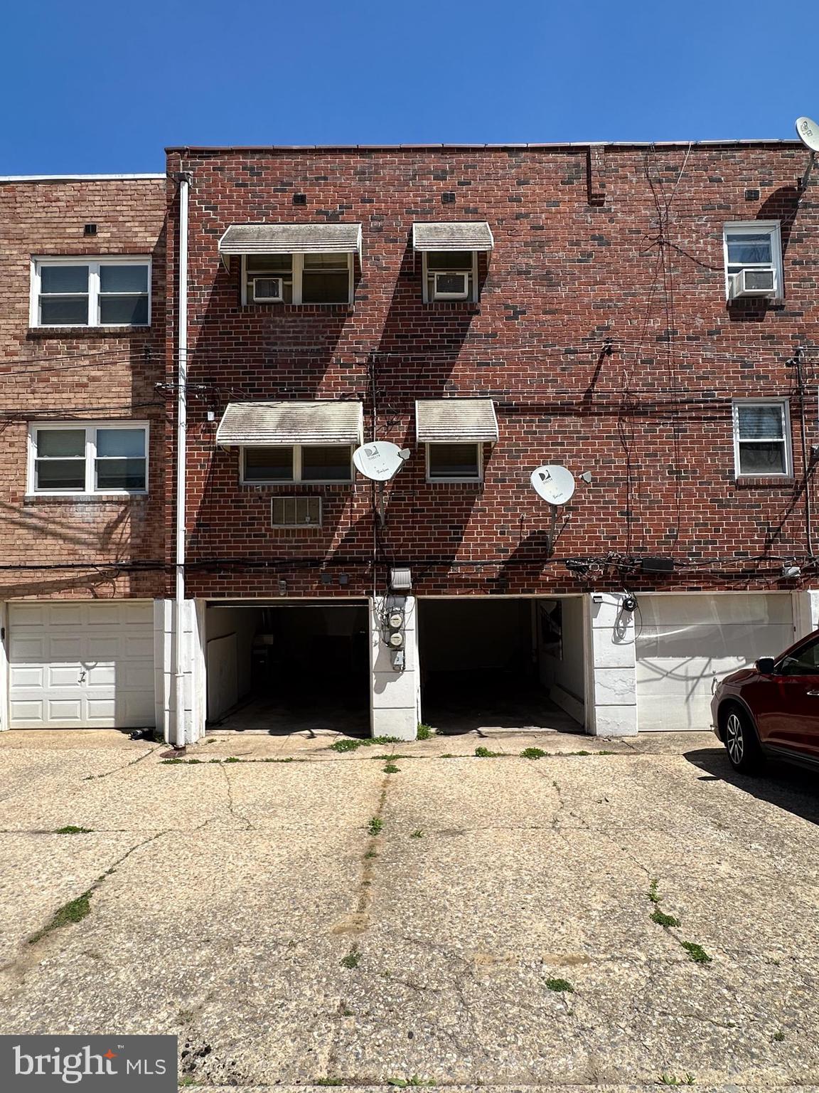 ROXBOROUGH - Residential Lease