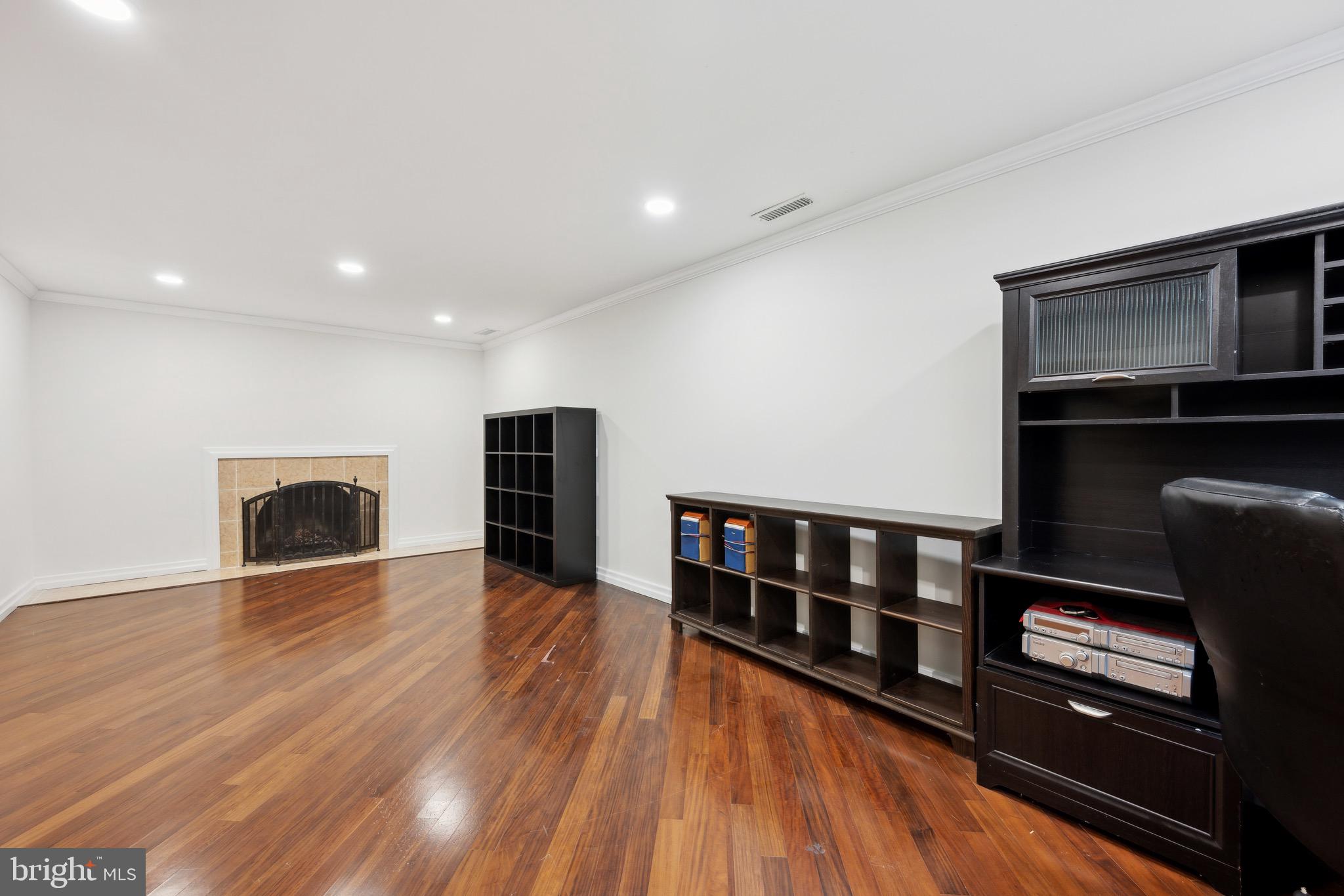 ALTA VISTA - Residential